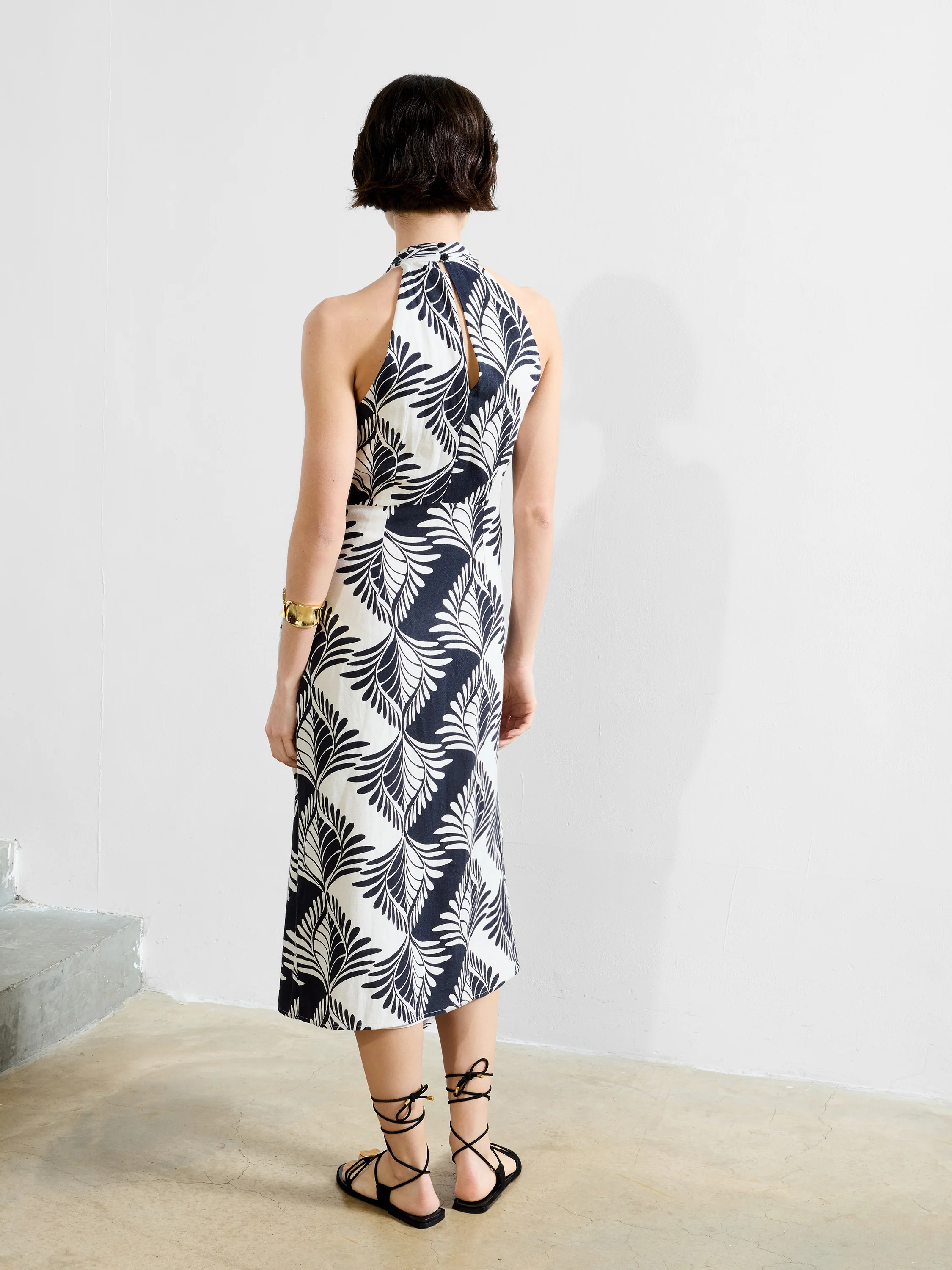 Ariette Linen Blend Crossover Midi Dress - Image 5