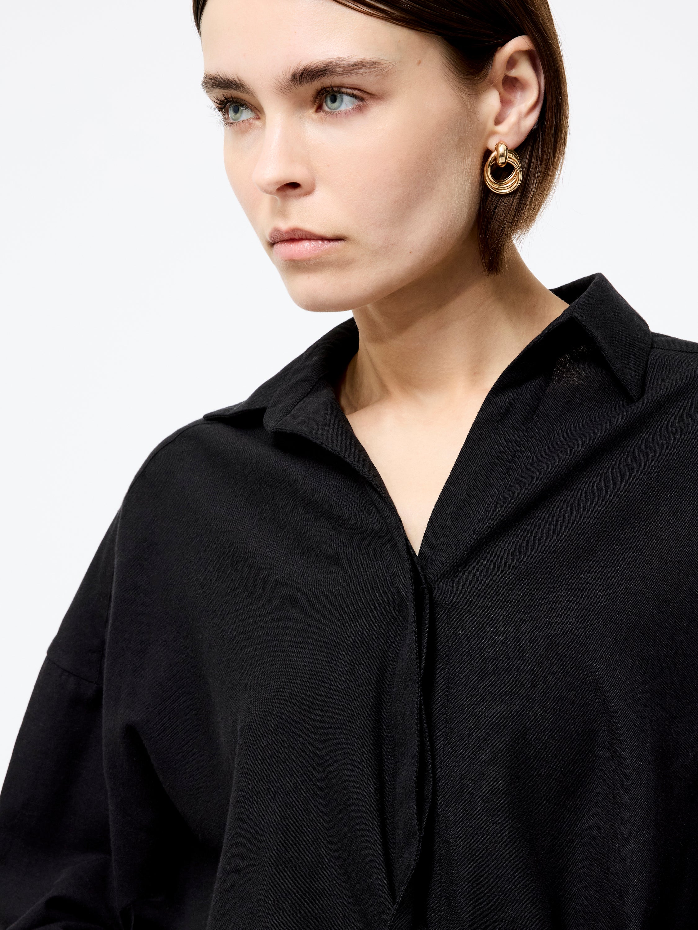 Ariette Linen Blend Long Sleeve Tuck Shirt - Image 3