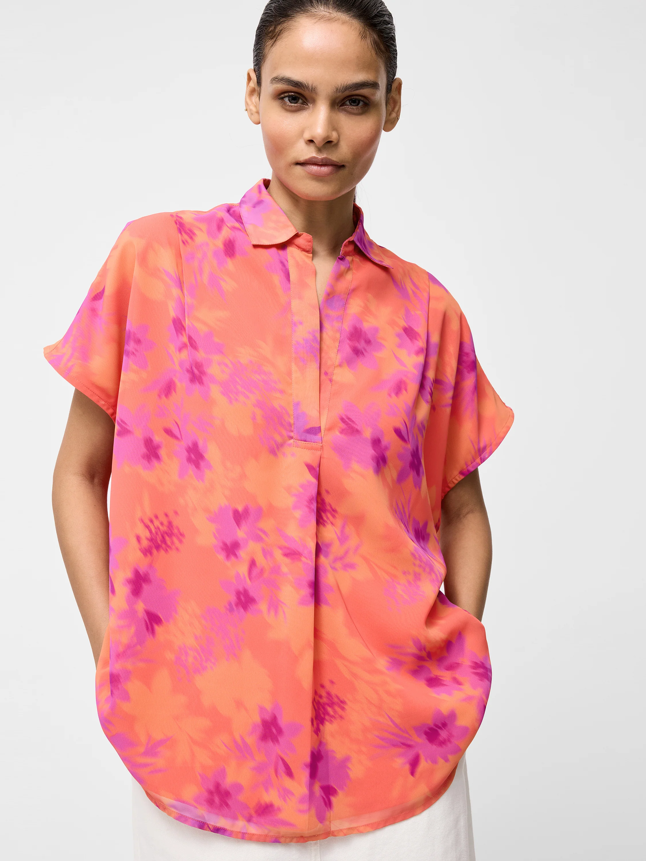Arla Short Sleeve Popover Shirt - Image 3