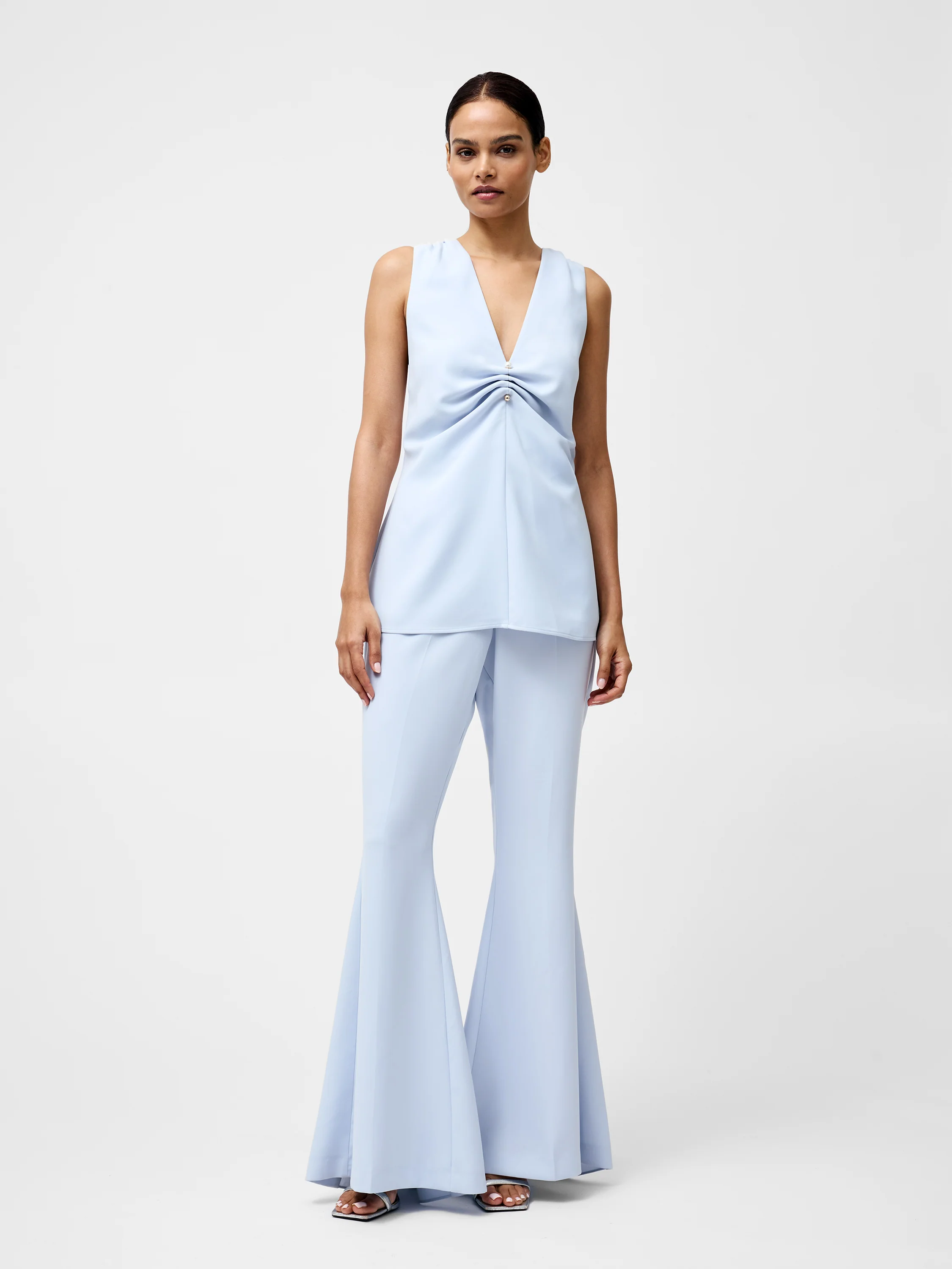 Arlette Sleeveless V Neck Top - Image 4