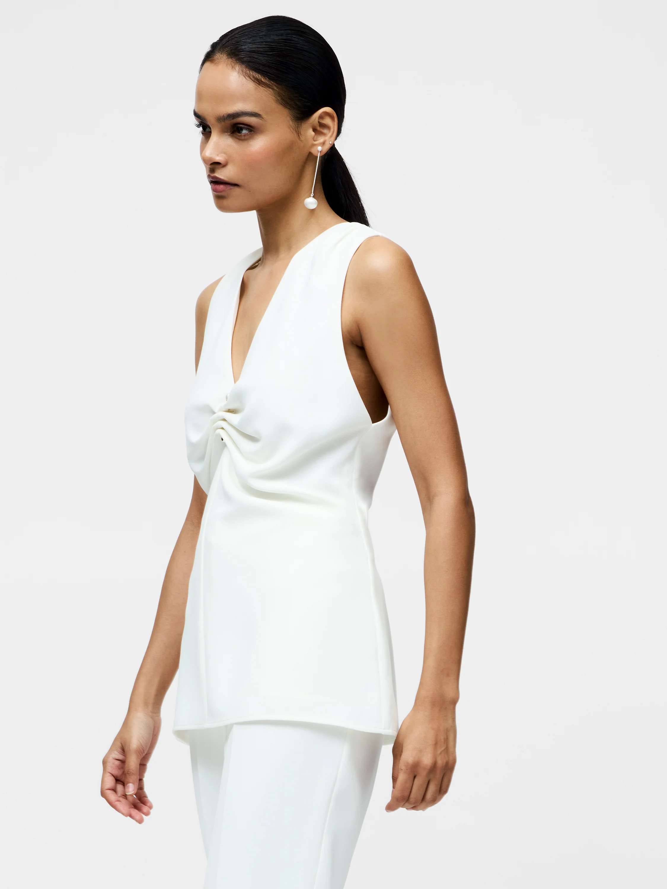 Arlette Sleeveless V Neck Top - Image 4