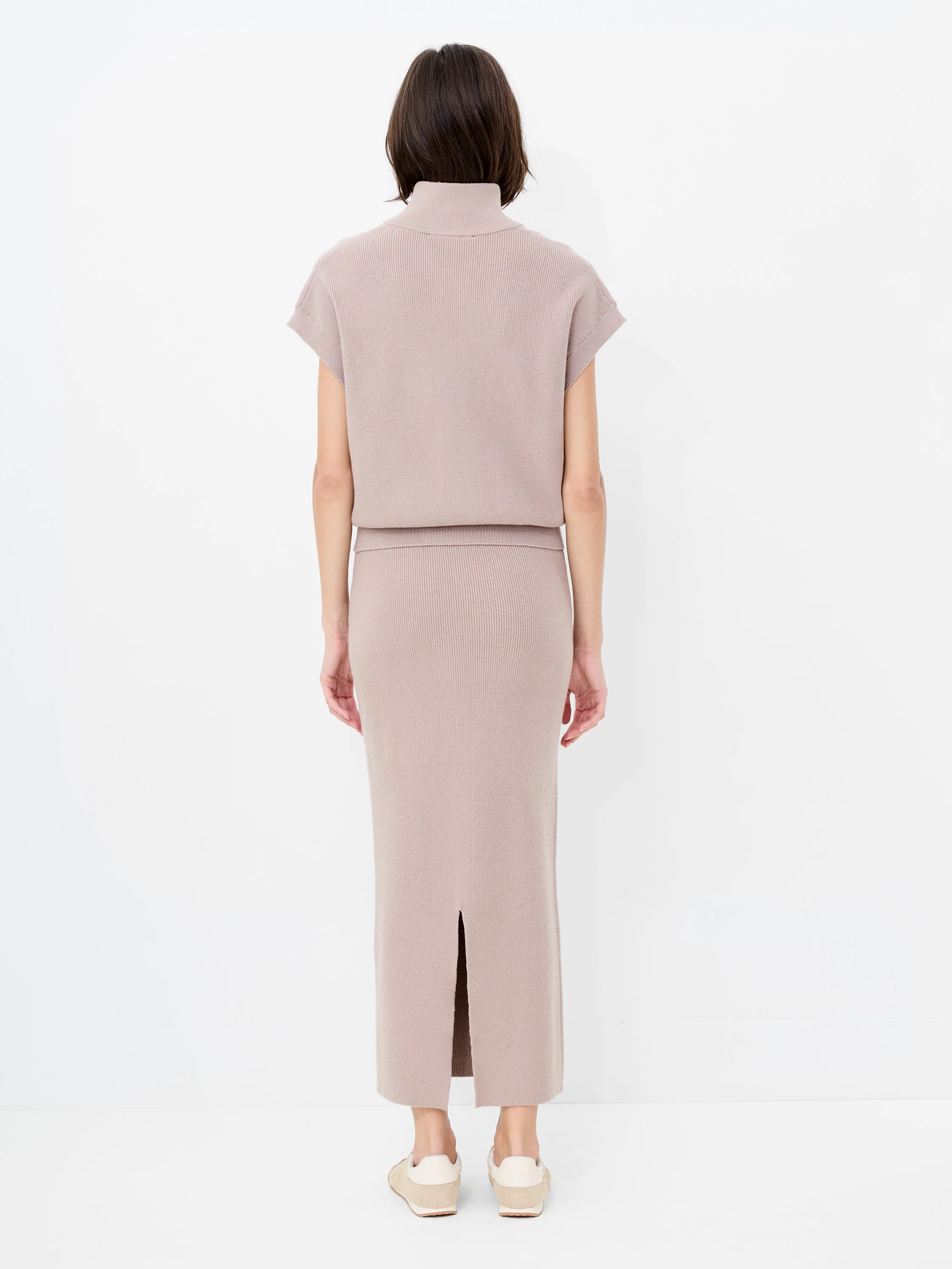 Ava Knit Zip Through Sleeveless Vest - Image 4
