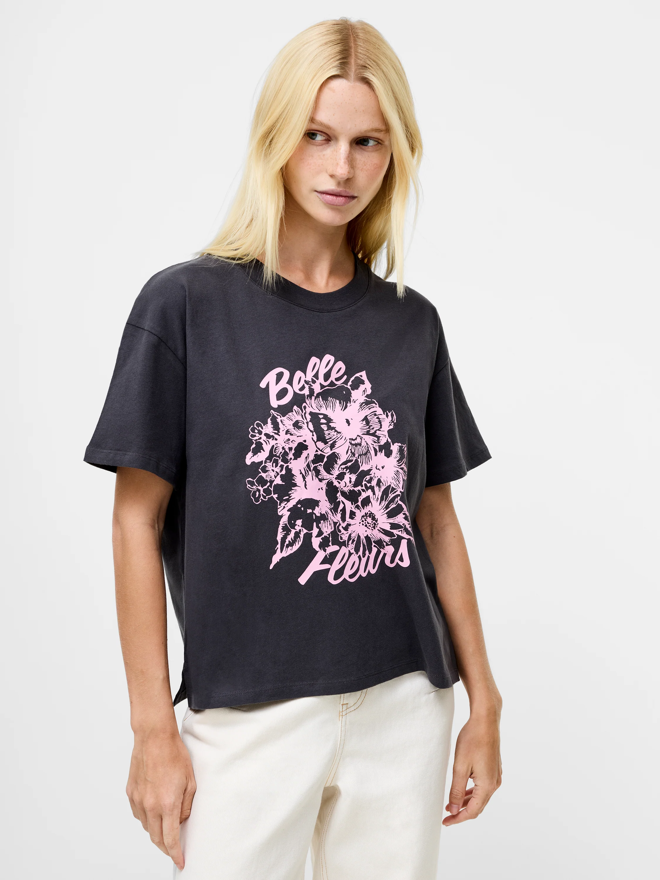 Belle Fleurs Peached Graphic T-Shirt