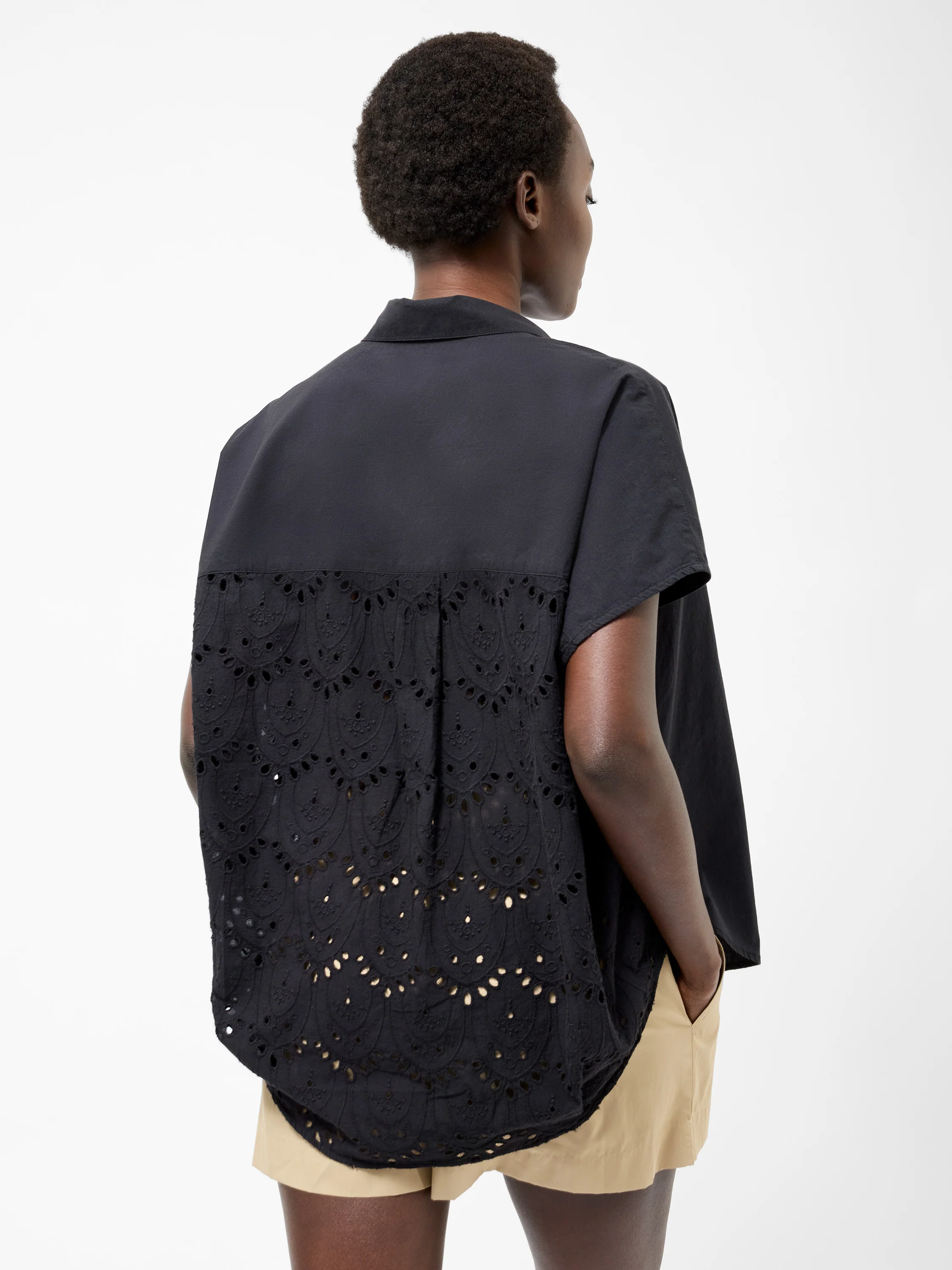 Broderie Back Short Sleeve Popover Shirt - Image 2