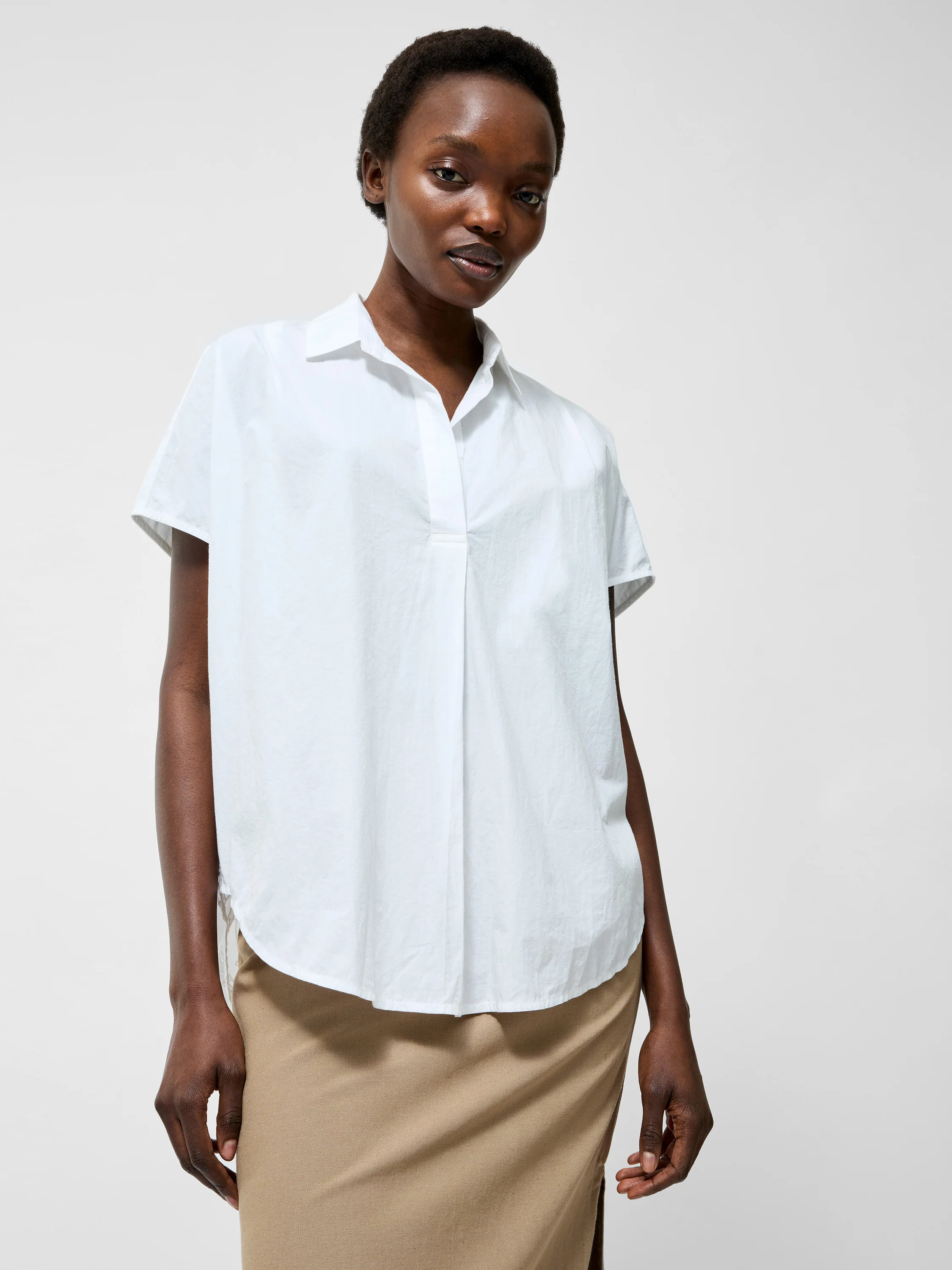Broderie Back Short Sleeve Popover Shirt - Image 3