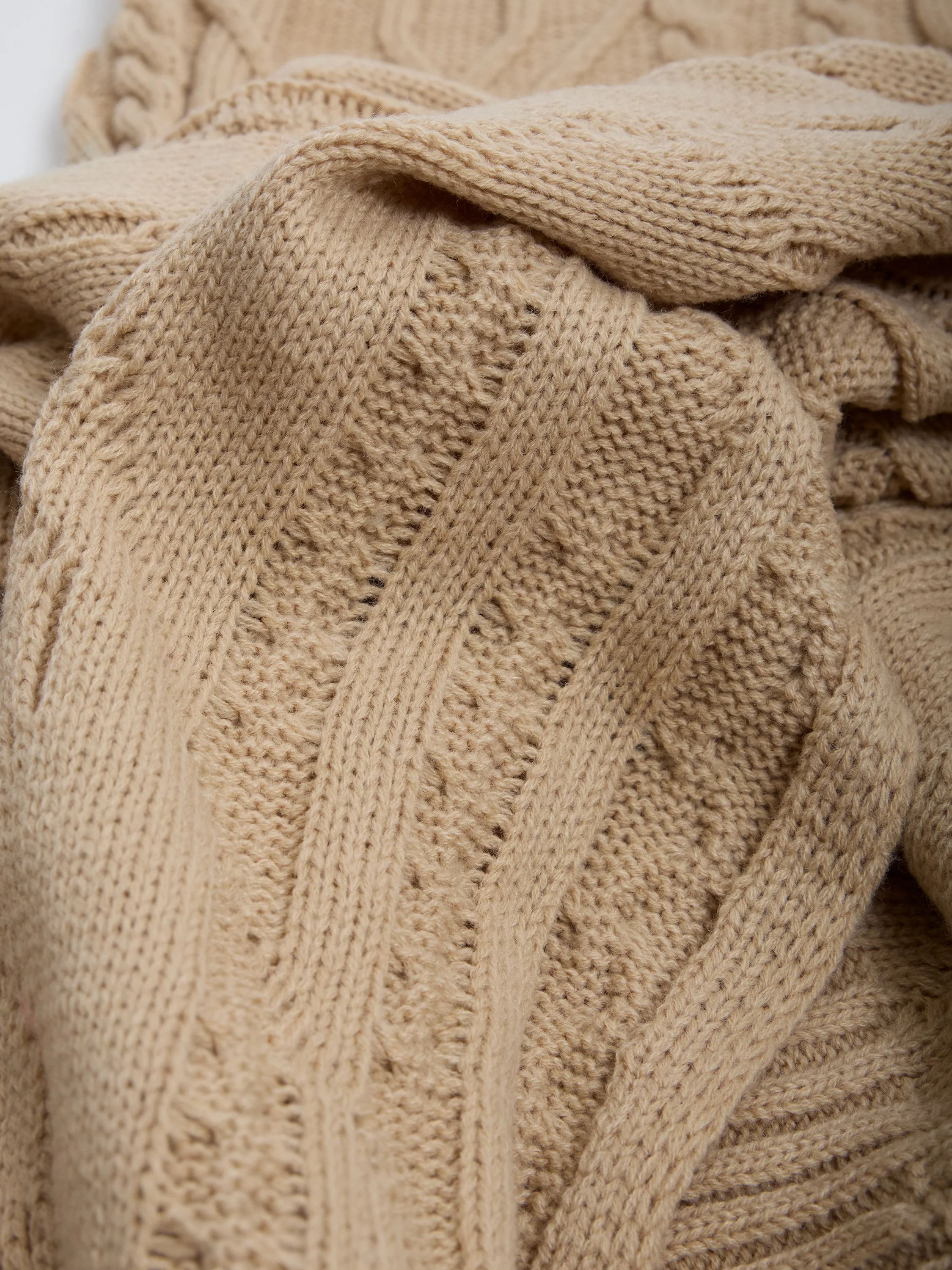 Cable Knit Scarf and Beanie Set - Image 5
