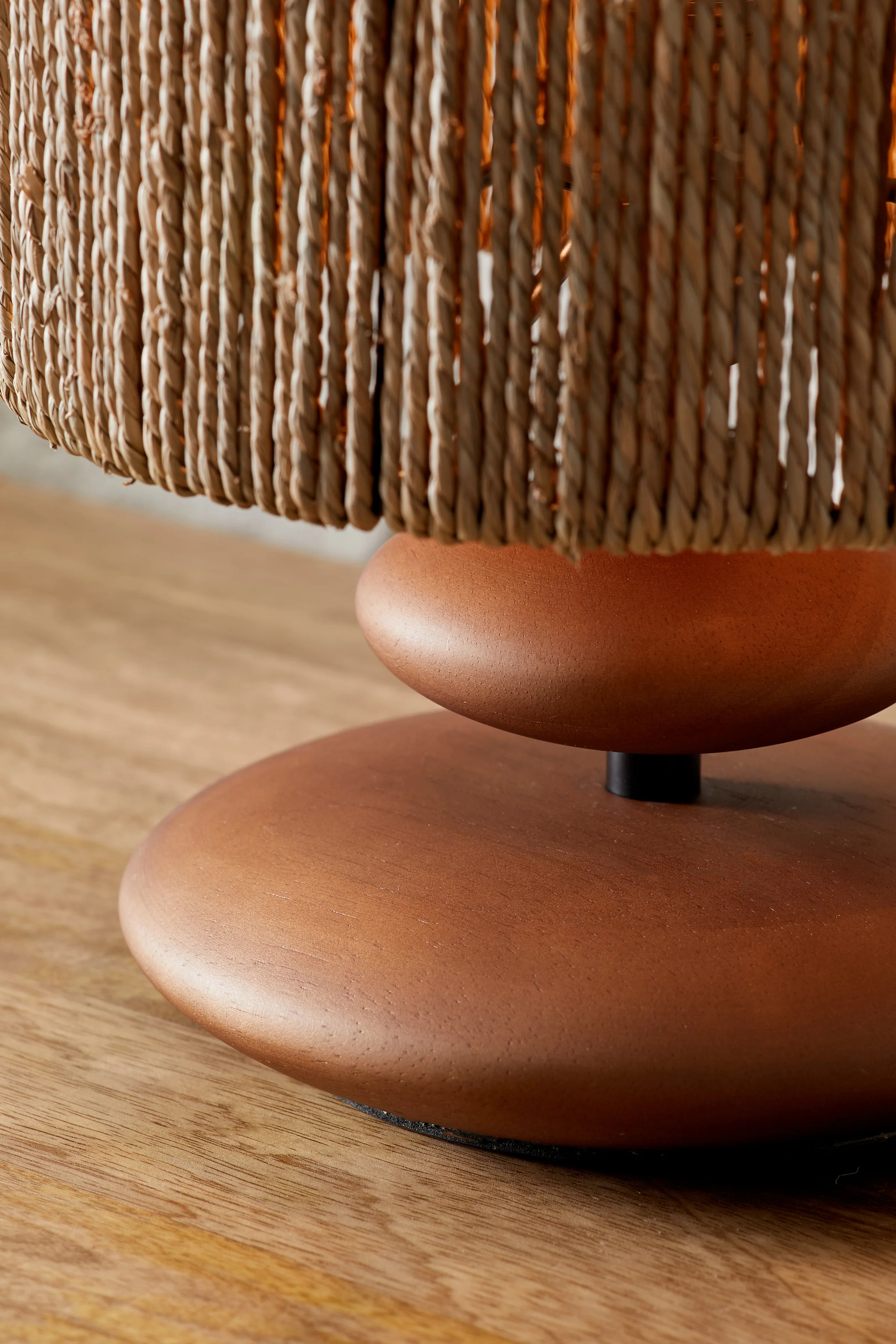 Cala Table Lamp - Image 3