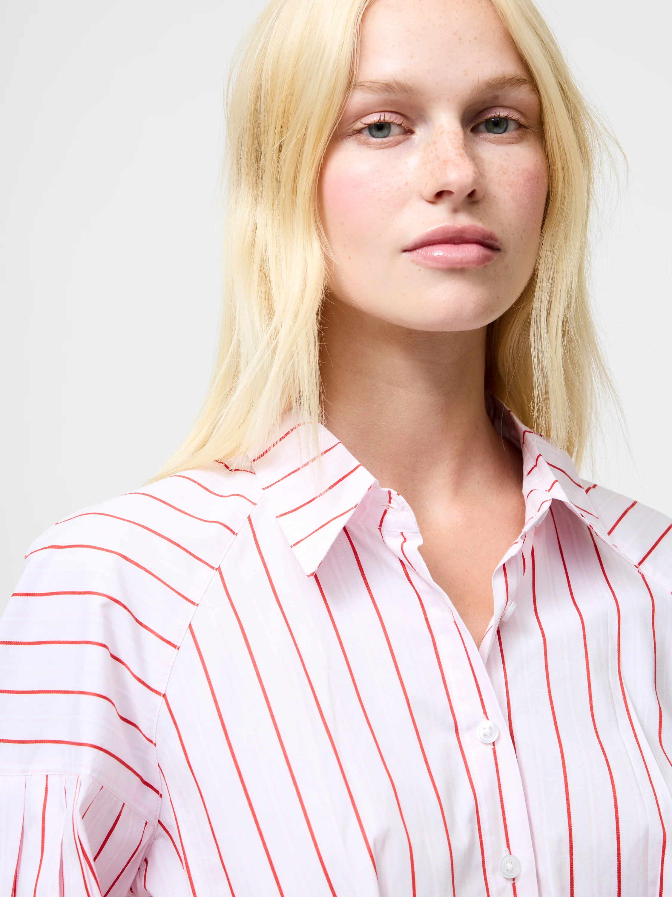 Cambria Dobby Pleat Stripe Shirt - Image 4