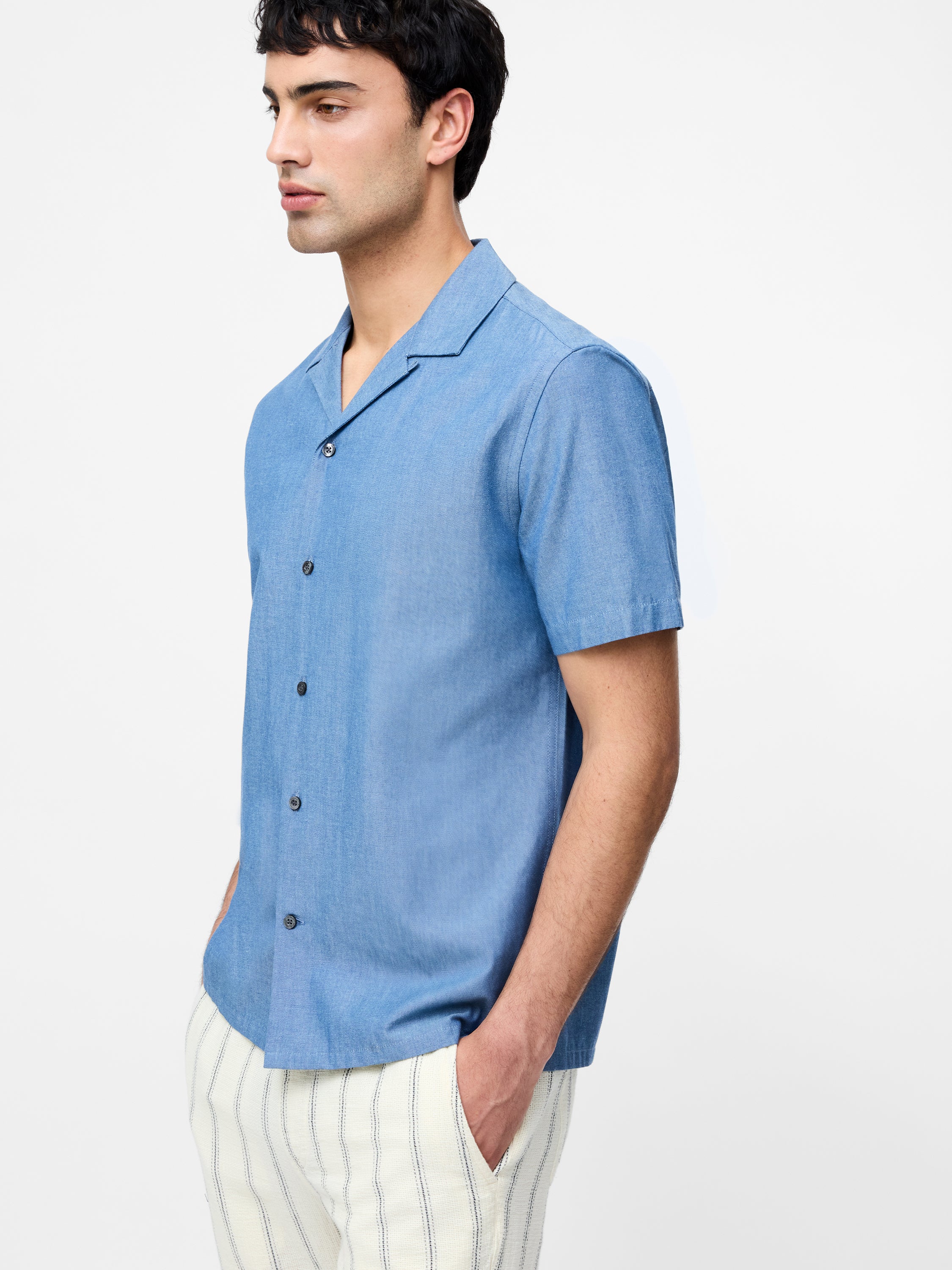 Chambray Denim Revere Short Sleeve Shirt - Image 2