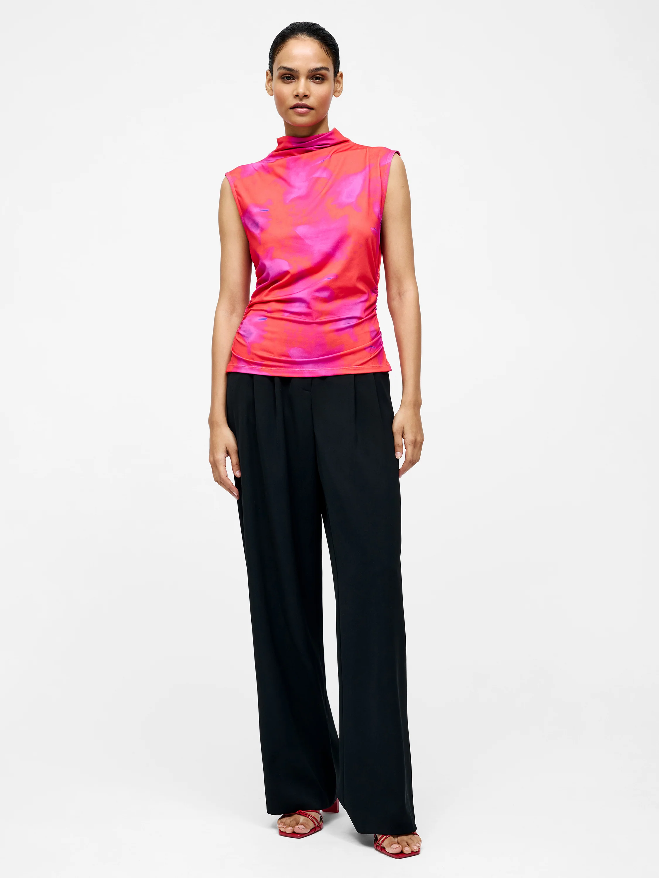 Christy Ruched Sleeveless Top - Image 4