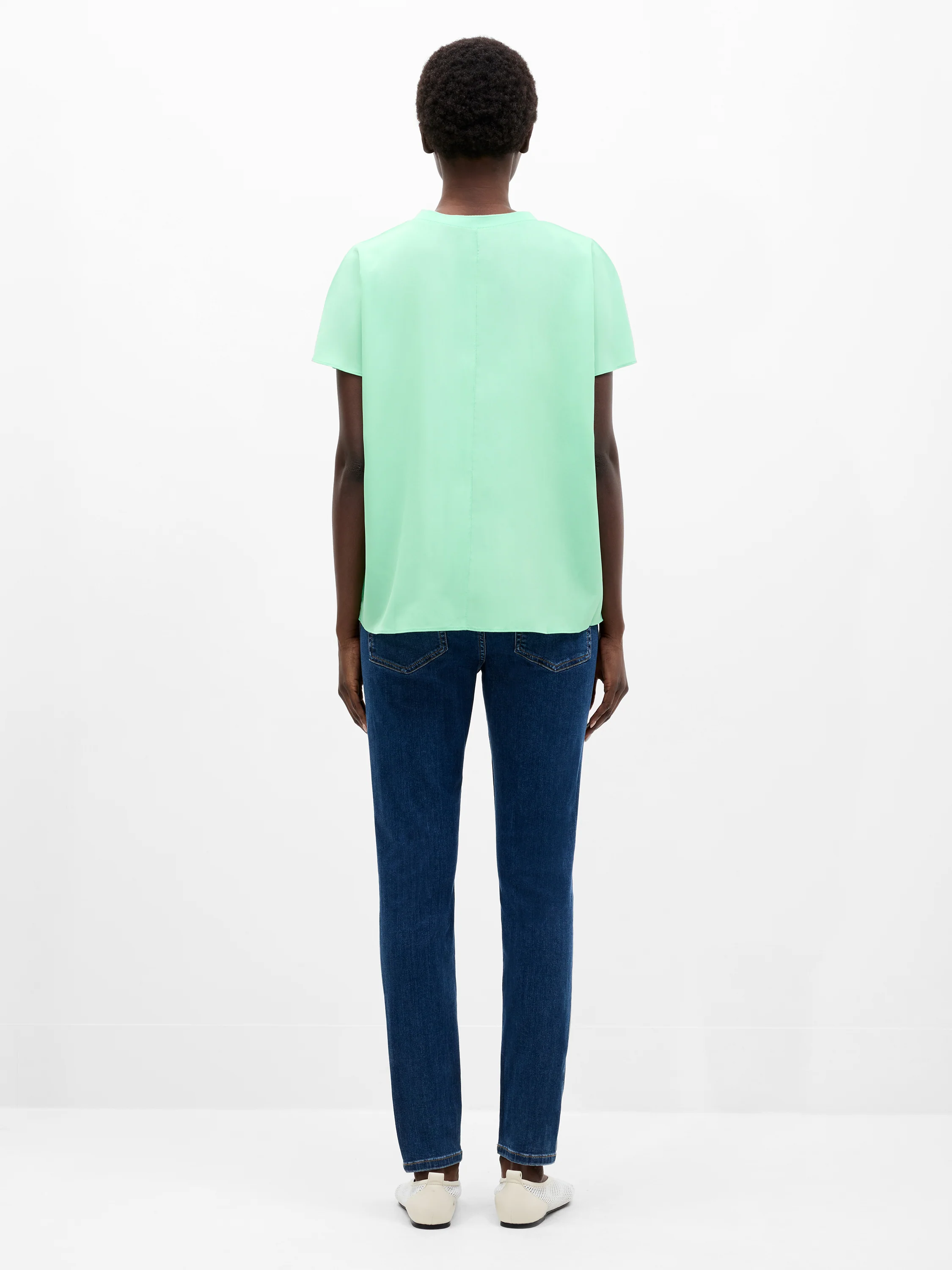 Crew Neck Short Sleeve T-Shirt - Image 4