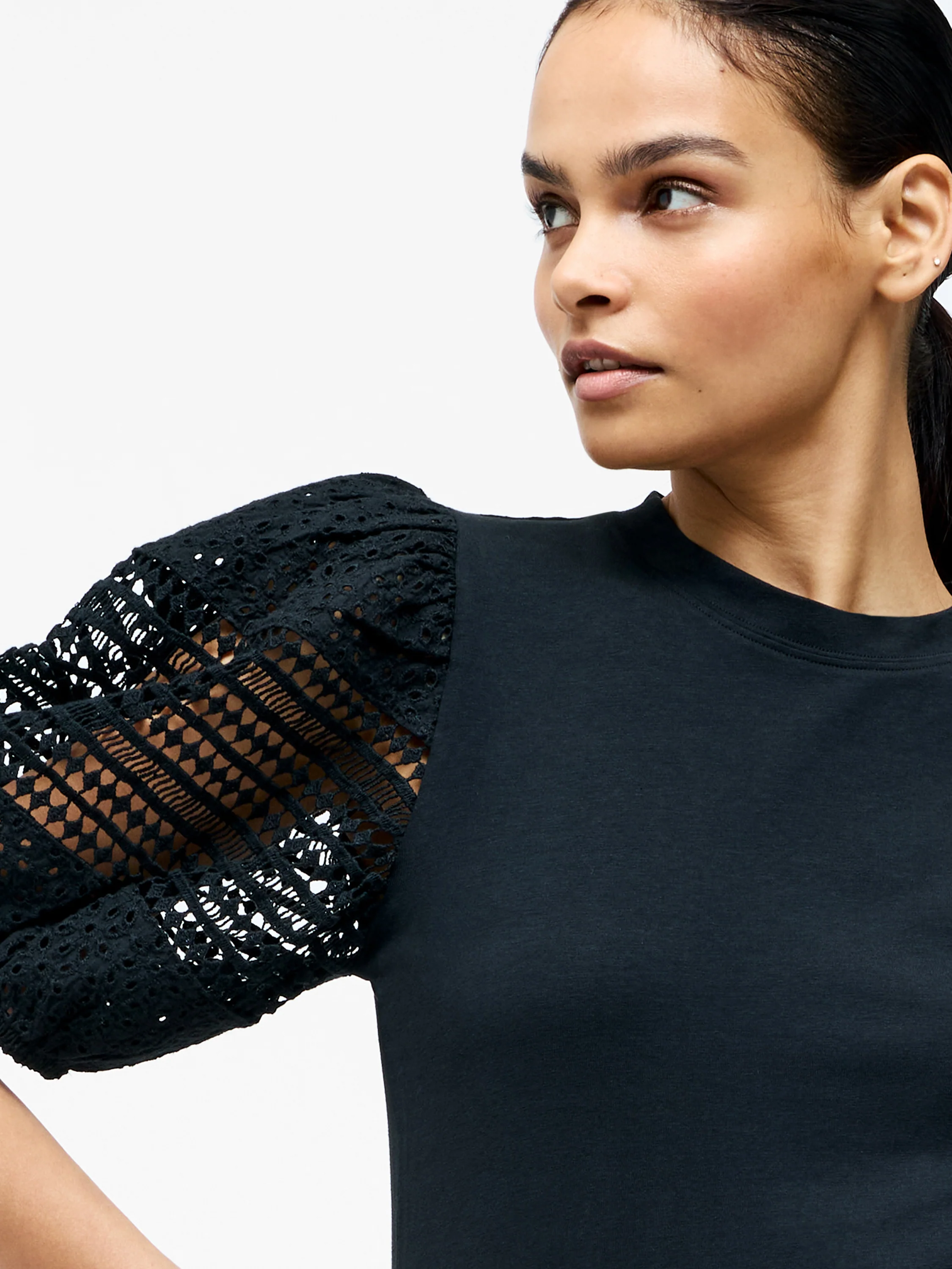 Crochet Lace Puff Sleeve Top - Image 3
