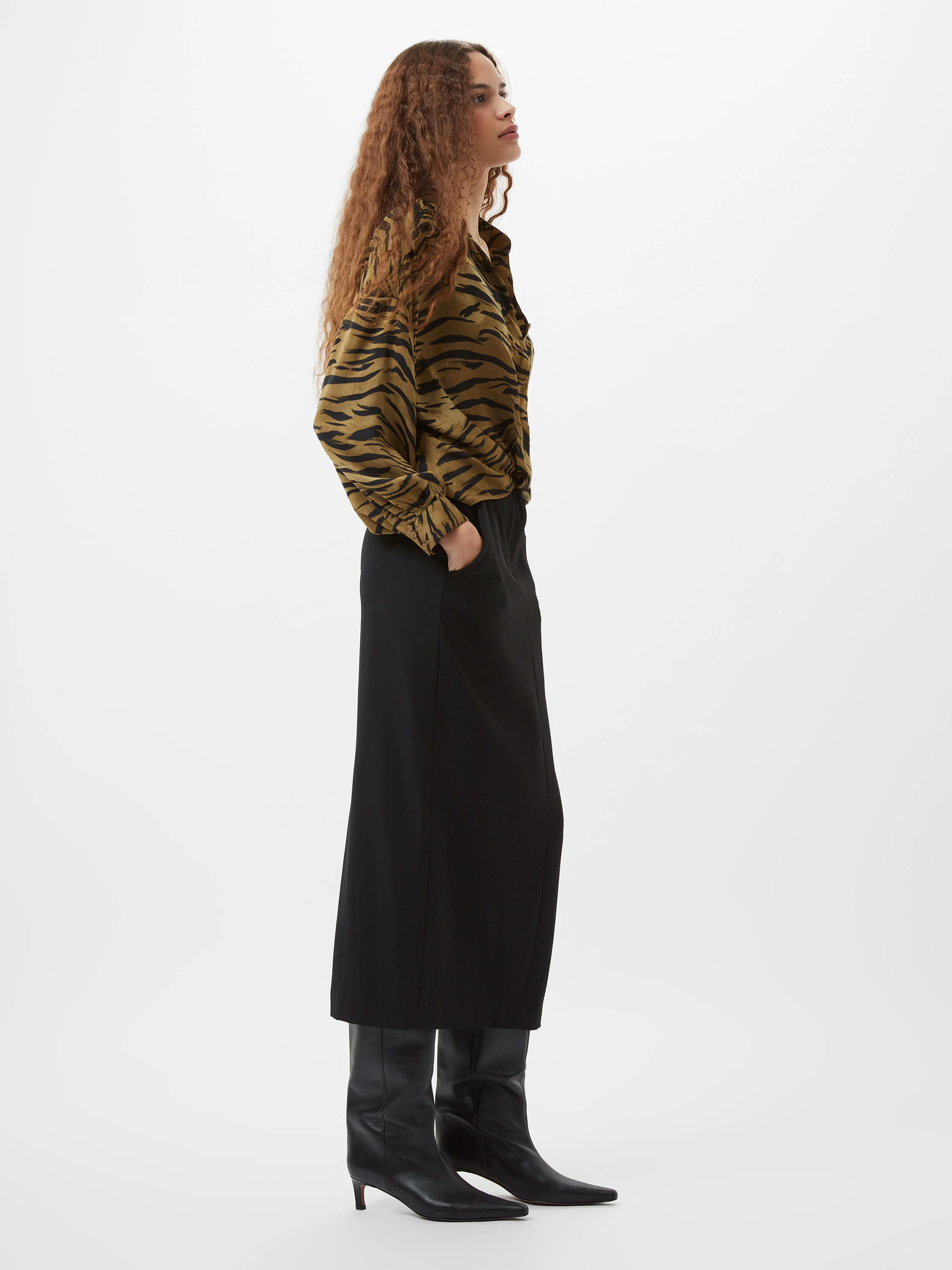 Damasco Adeline Print Tuck Shirt - Image 3