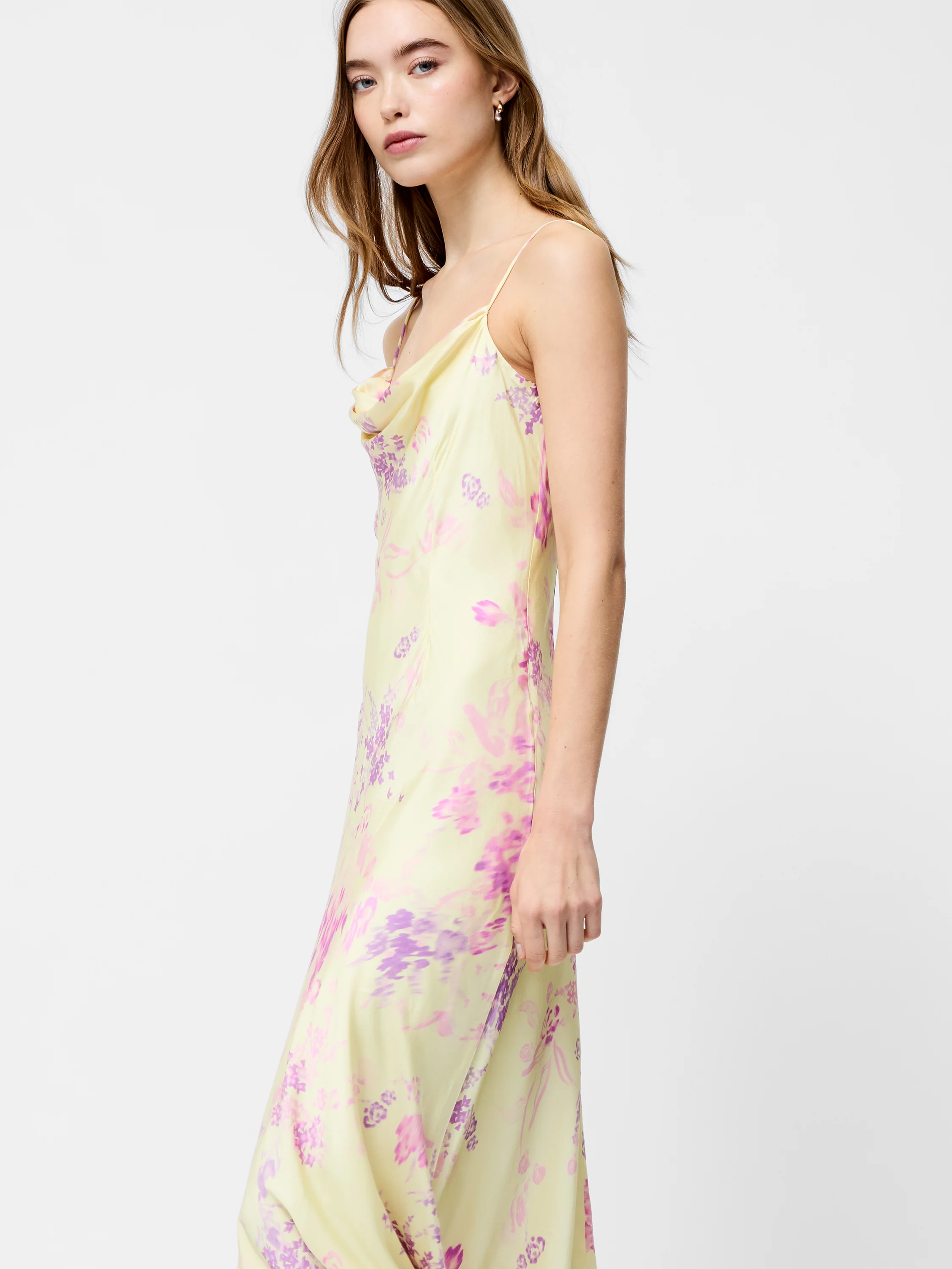 Elyria Oona Satin Midi Dress - Image 5