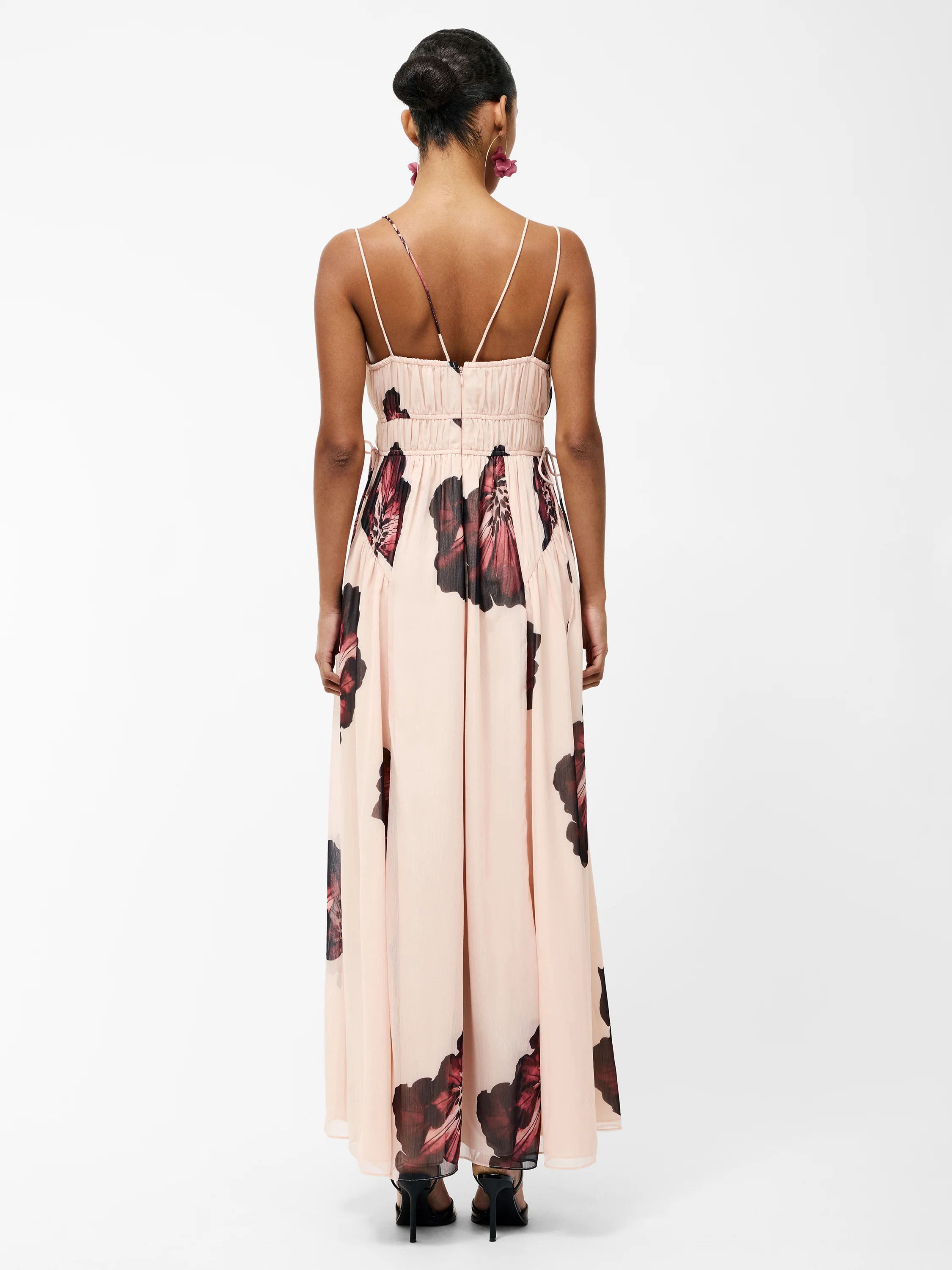 Elyse Hallie Crinkle V Neck Maxi Dress - Image 6