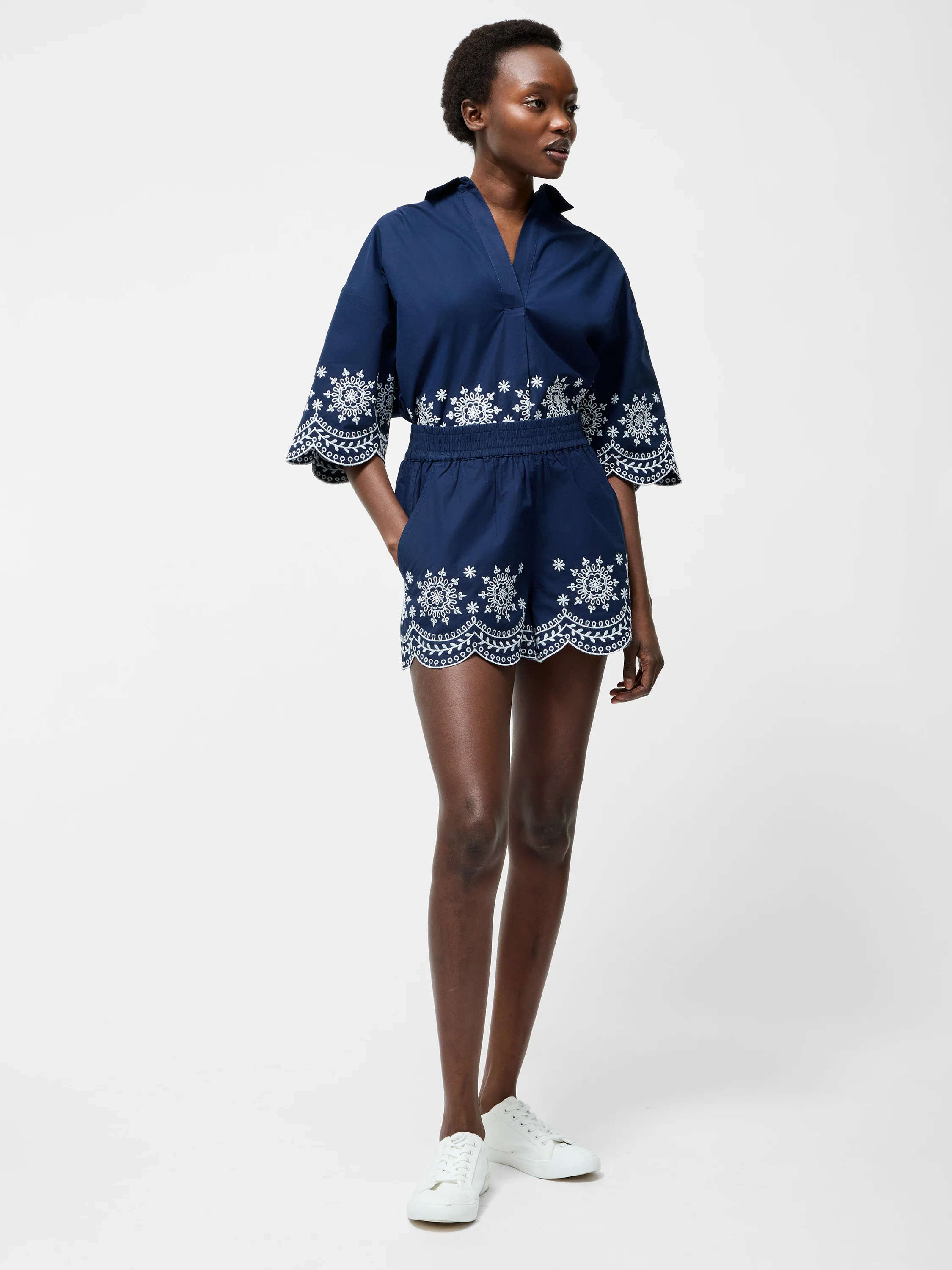 Embroidered Hem Shorts - Image 3