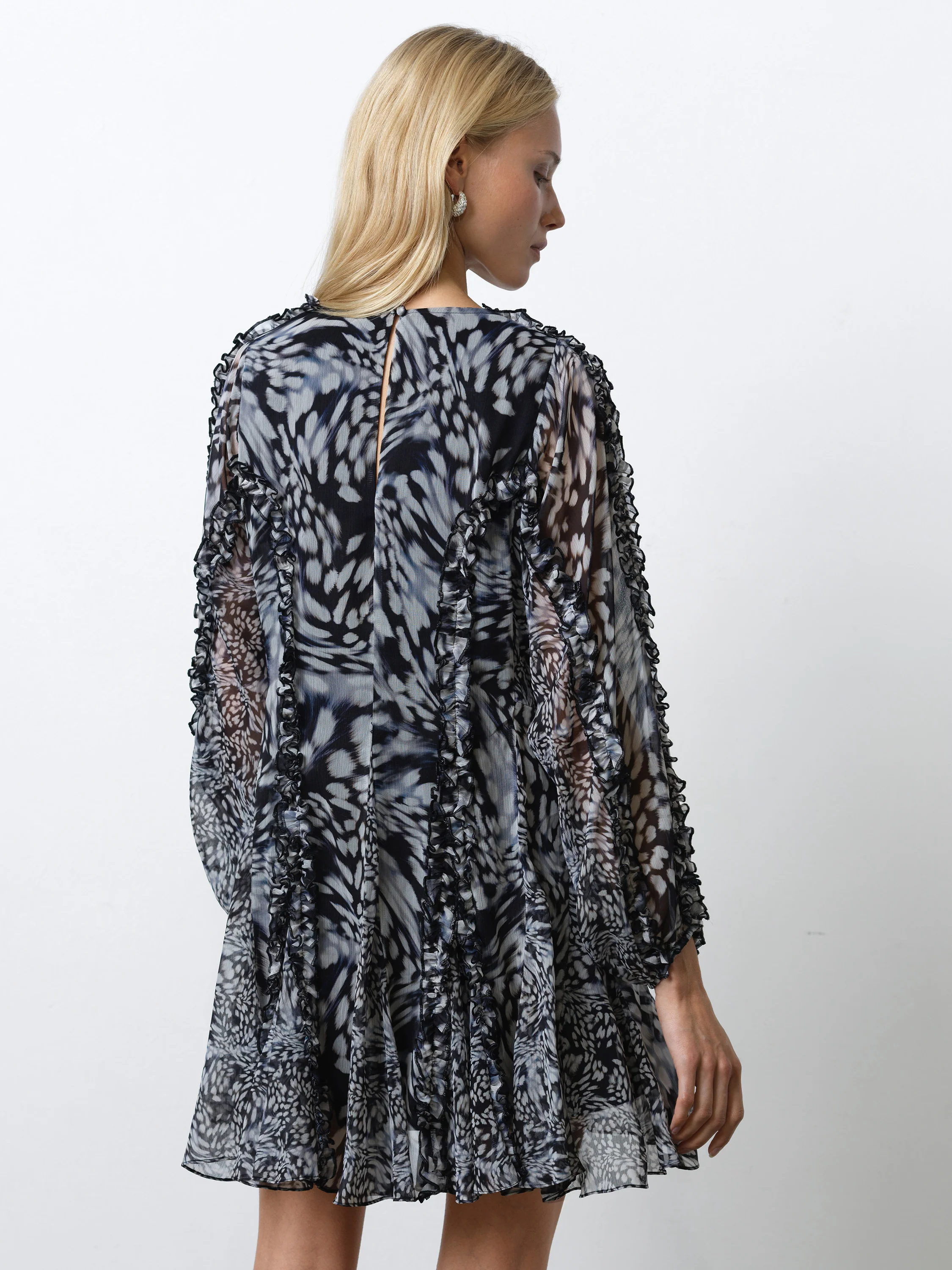 Emina Chiffon Allegra Long Sleeve Mini Dress - Image 5
