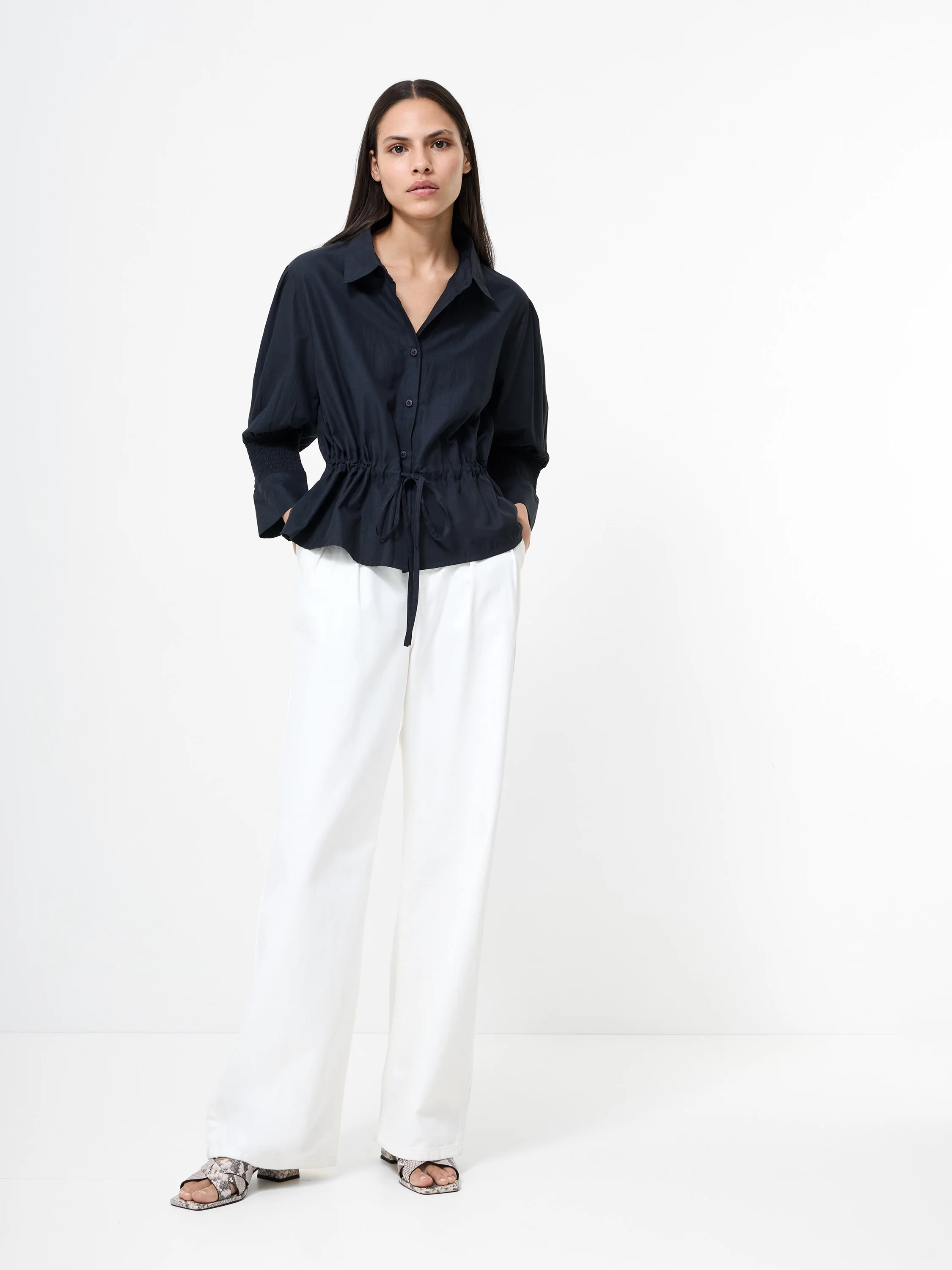 Era Poplin Collared Top - Image 3