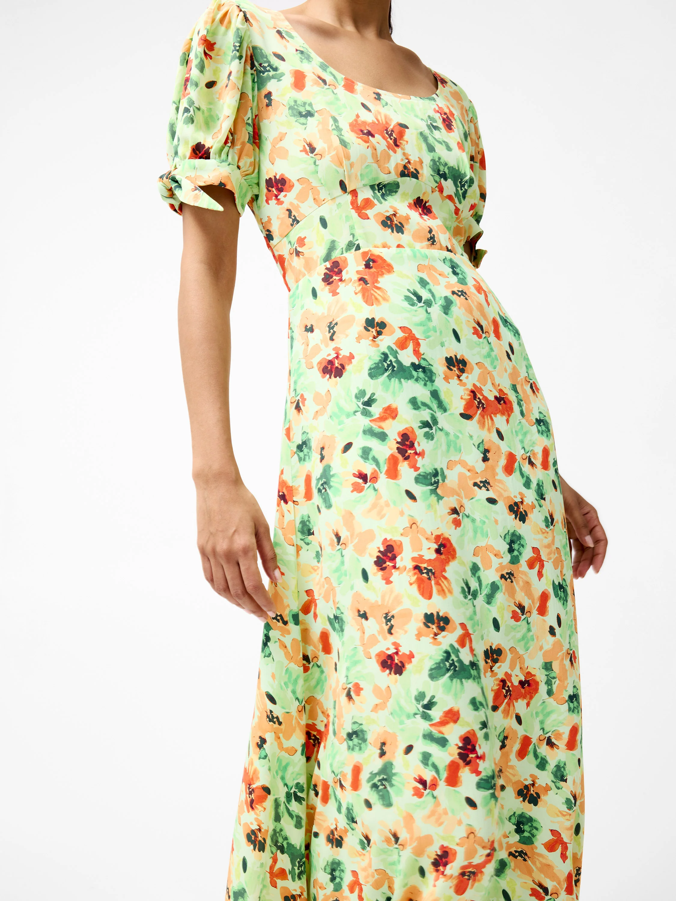 Eve Crepe Scoop Neck Midi Dress - Image 4