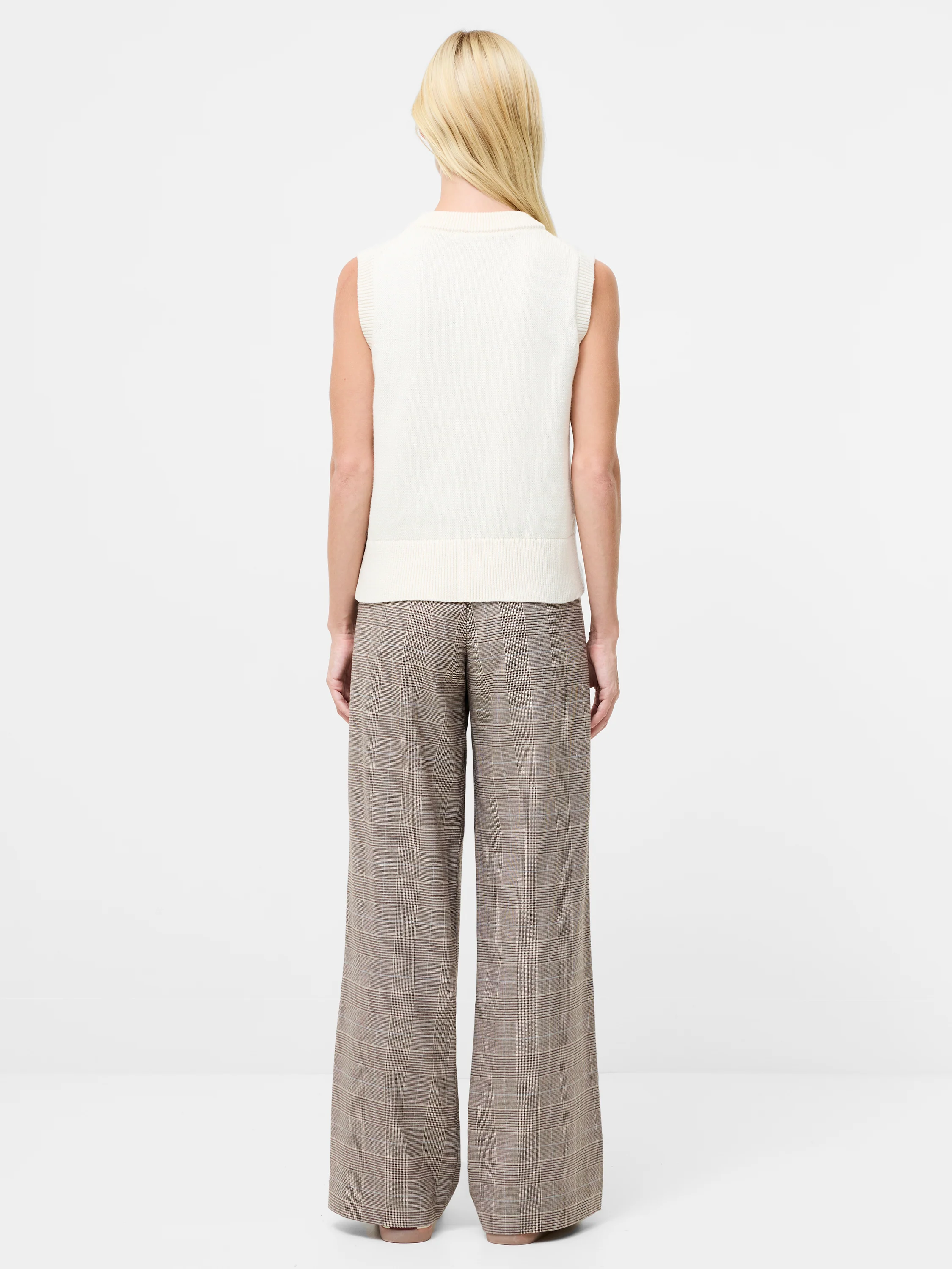 Glinda Cable Knit Vest - Image 5