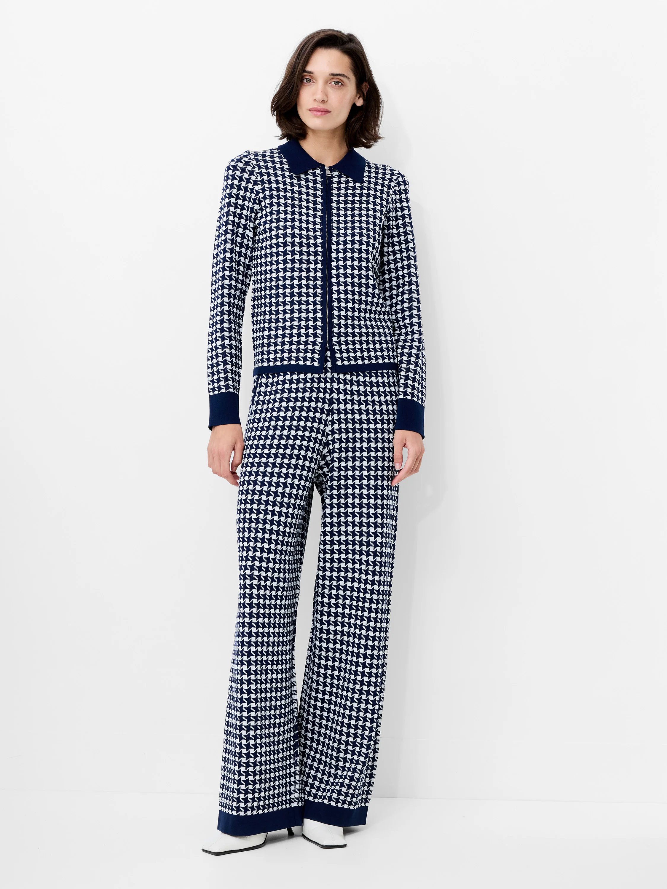 Gloria Jacquard Knit Zip Up Cardigan - Image 3