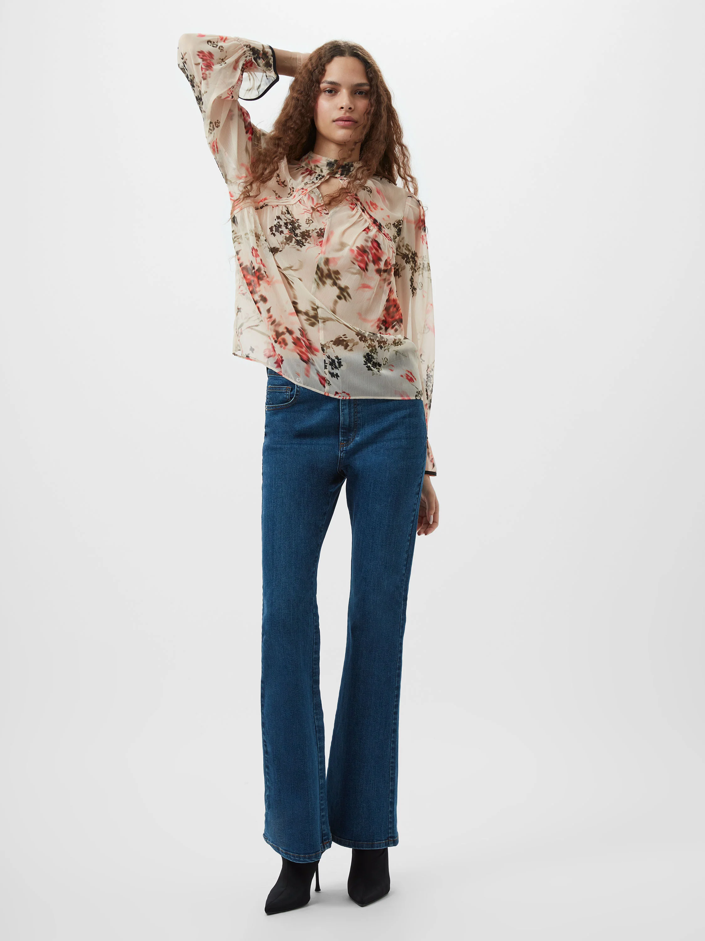 Hallie Crinkle Contrast Floral Top - Image 3
