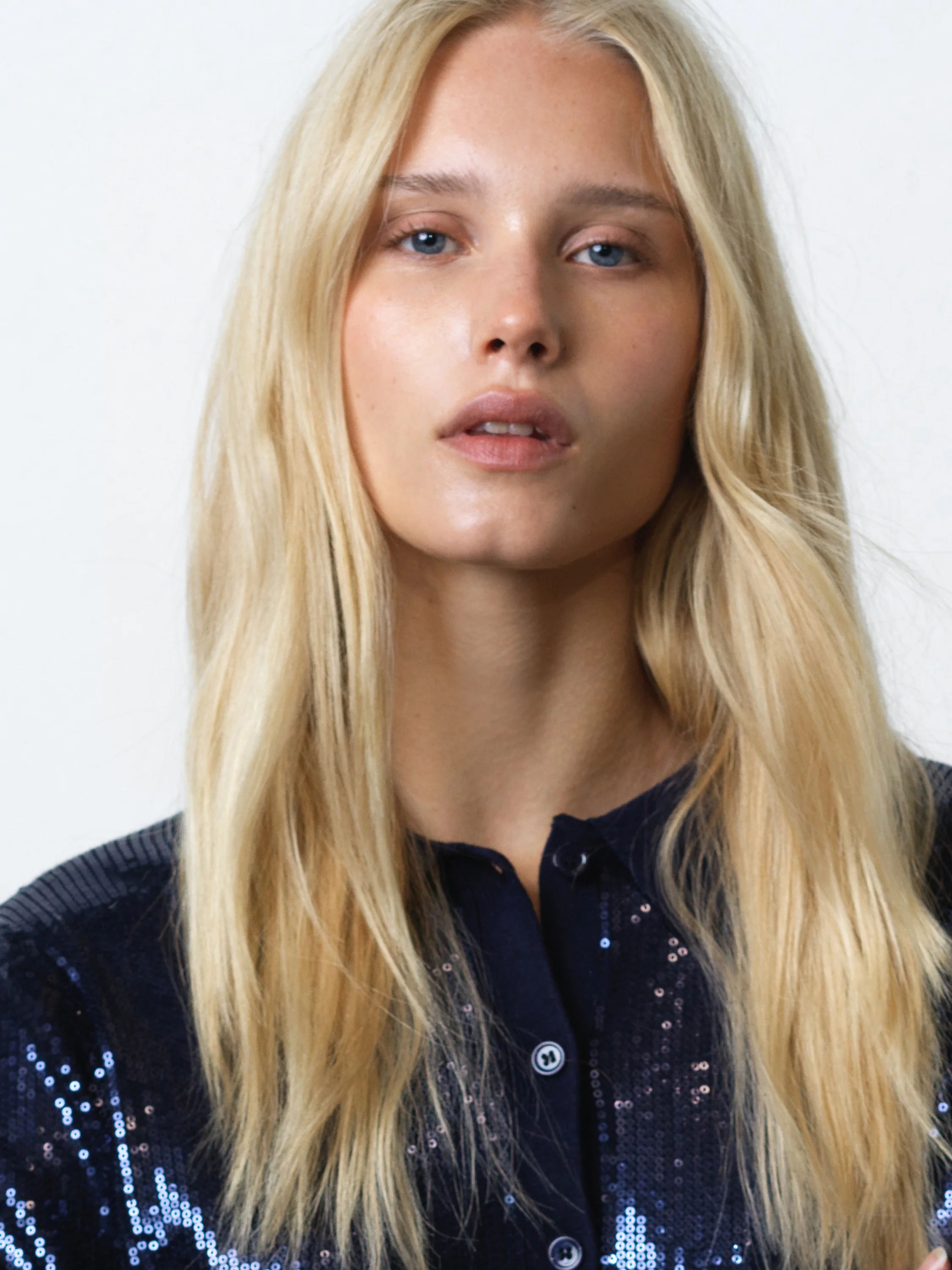 Hannah Knit Sequin Long Sleeve Button Through Top - Image 4
