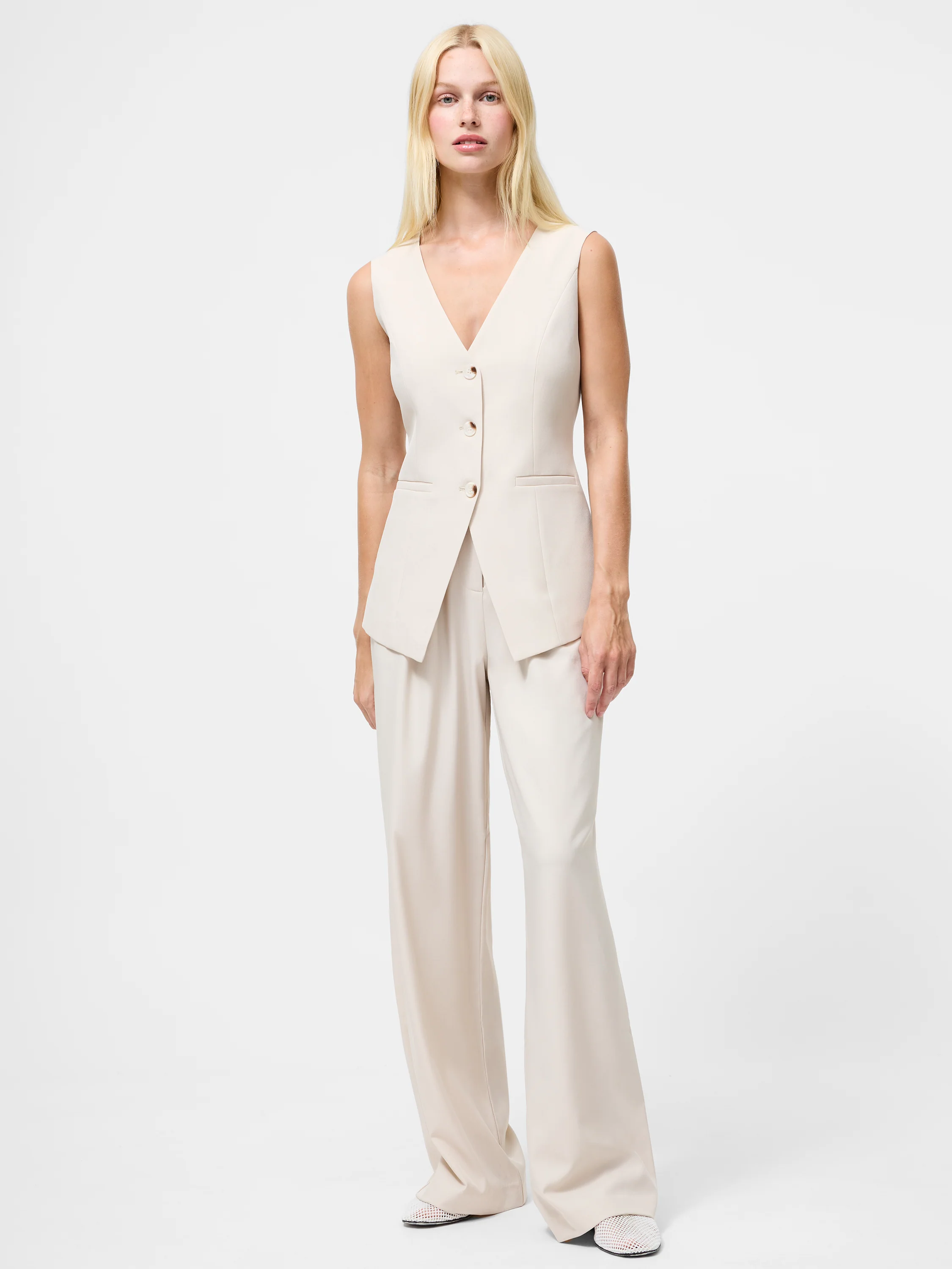 Imola Tailored V-Neck Waistcoat - Image 2