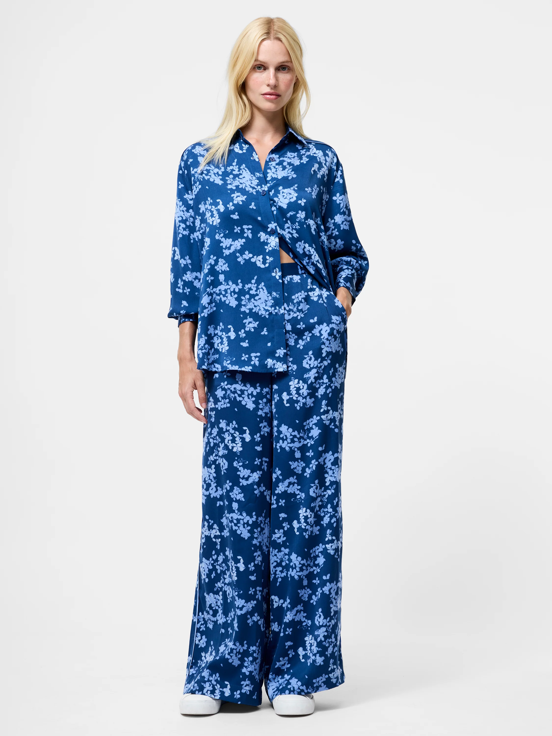 Isla Celaya Floral Straight Leg Trousers - Image 2
