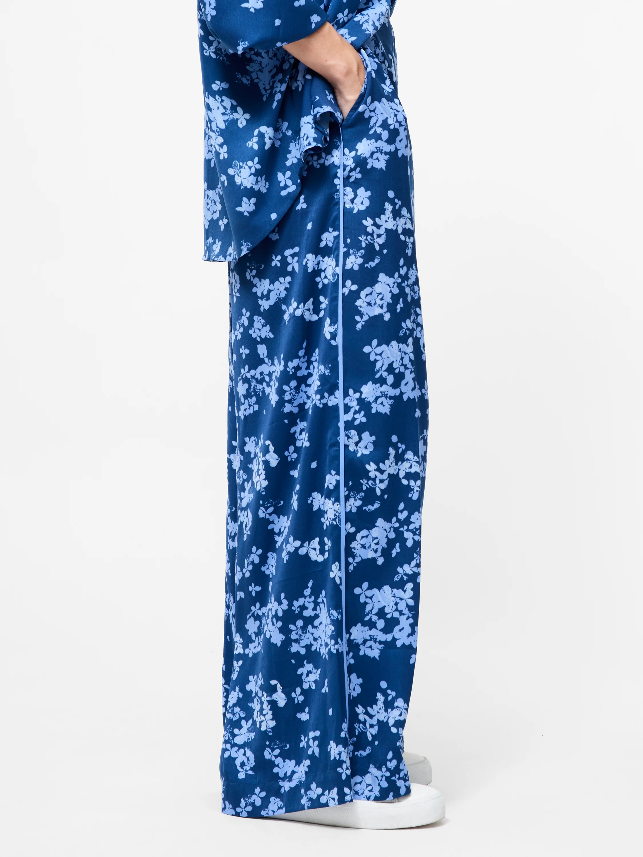 Isla Celaya Floral Straight Leg Trousers - Image 5