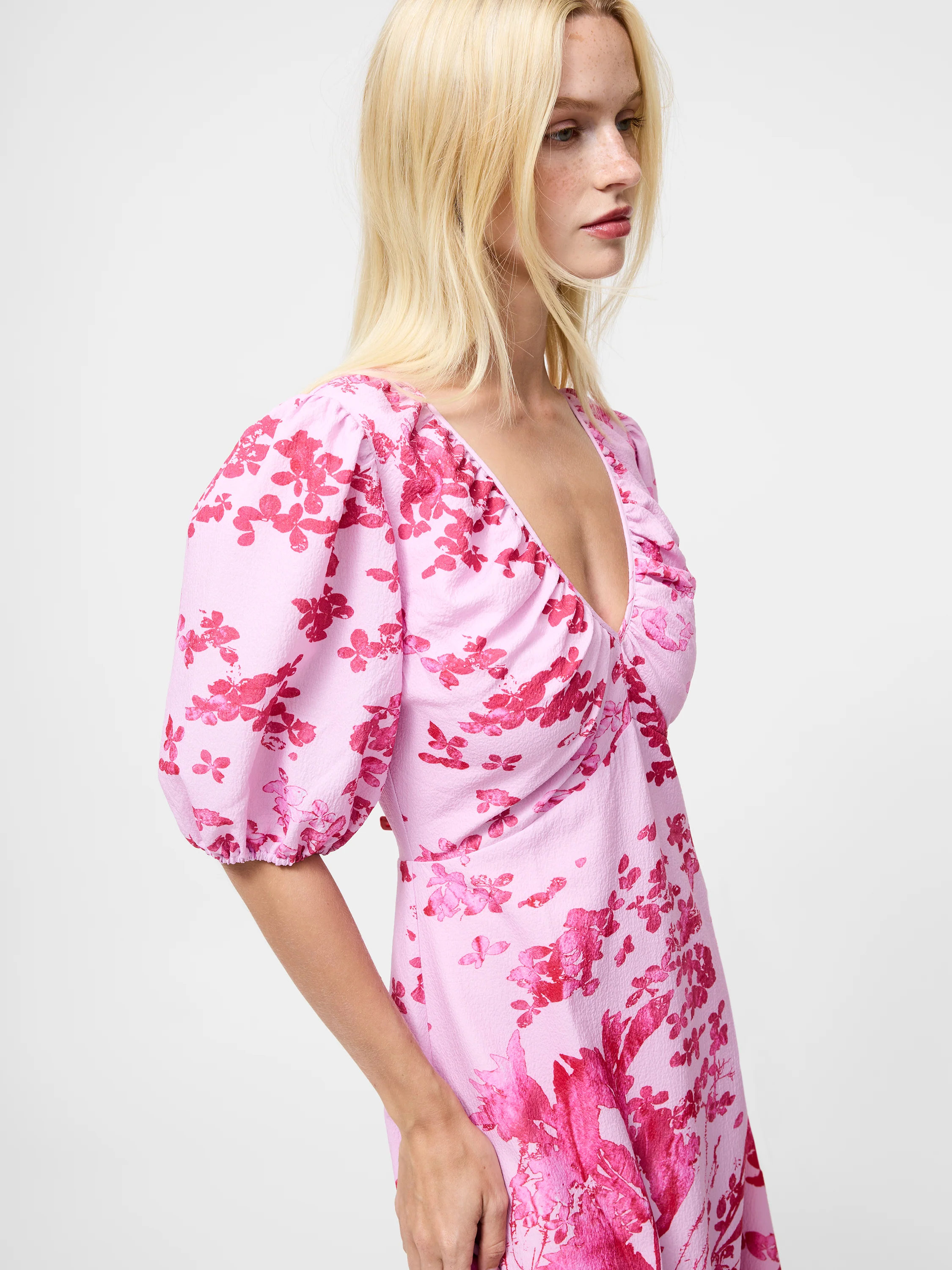 Isla Odette V Neck Tea Dress - Image 5
