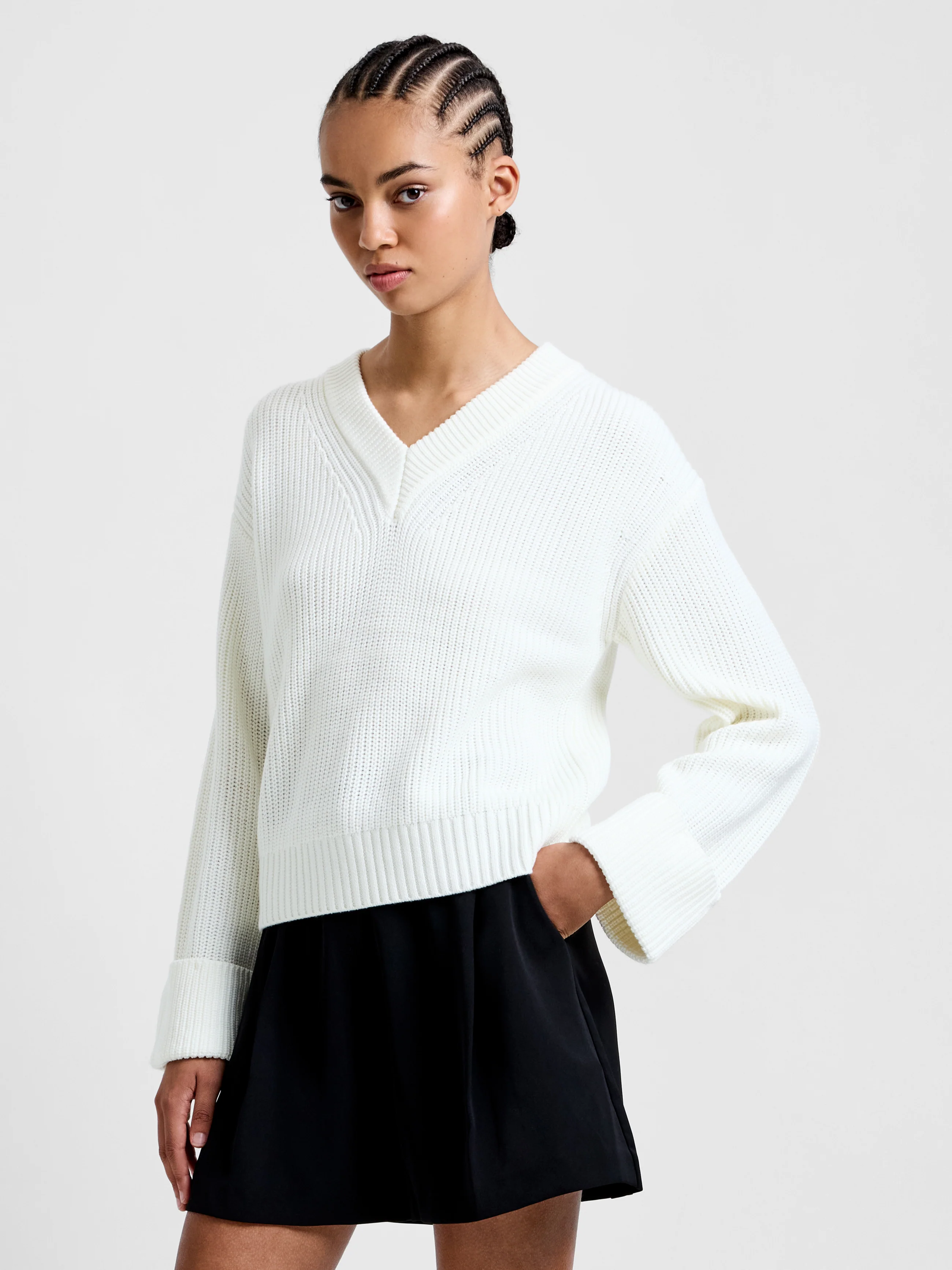 Joss Long Sleeve V Neck Jumper - Image 2