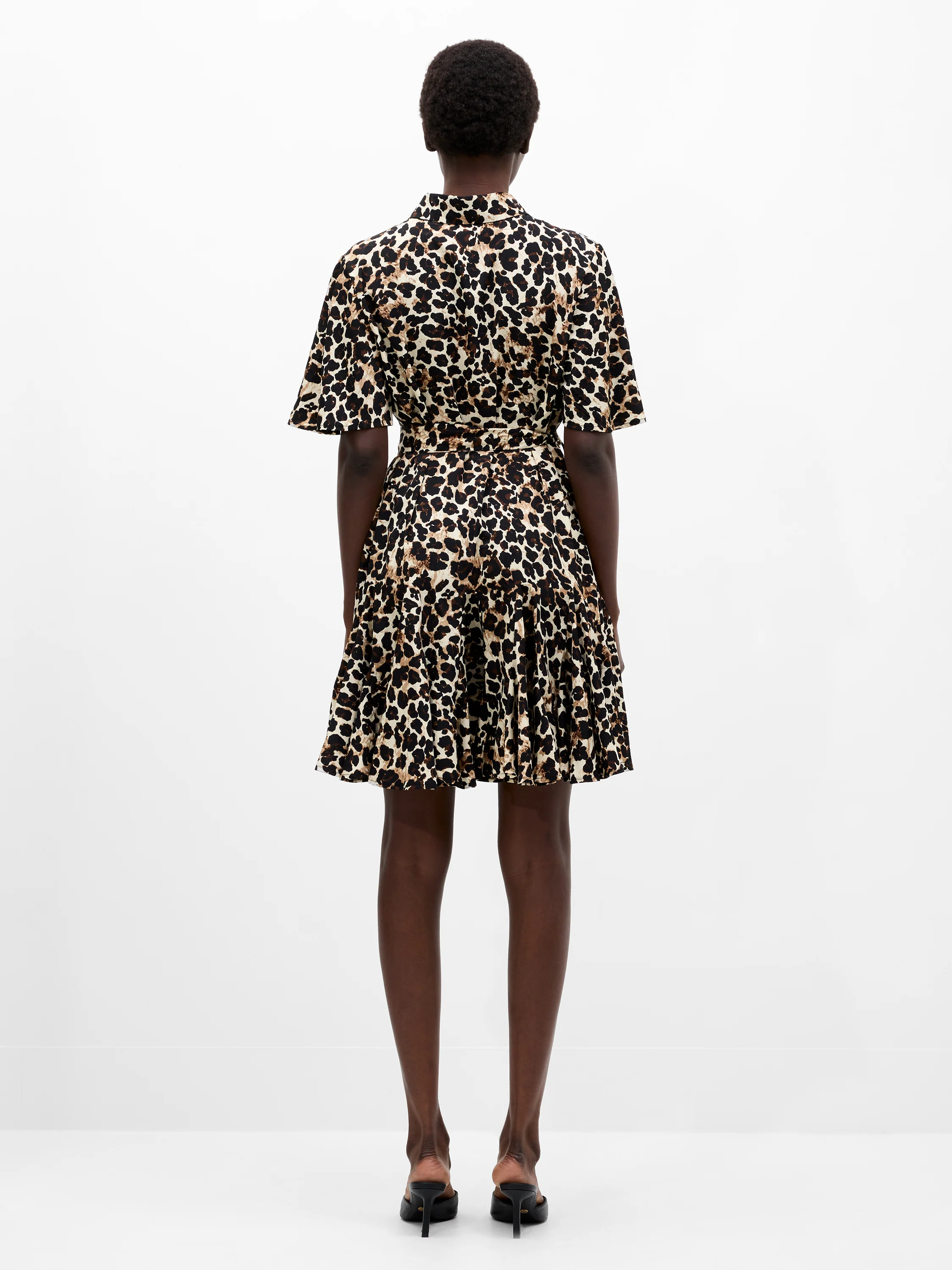 Leopard Print Short Sleeve Swing Dress - Image 4