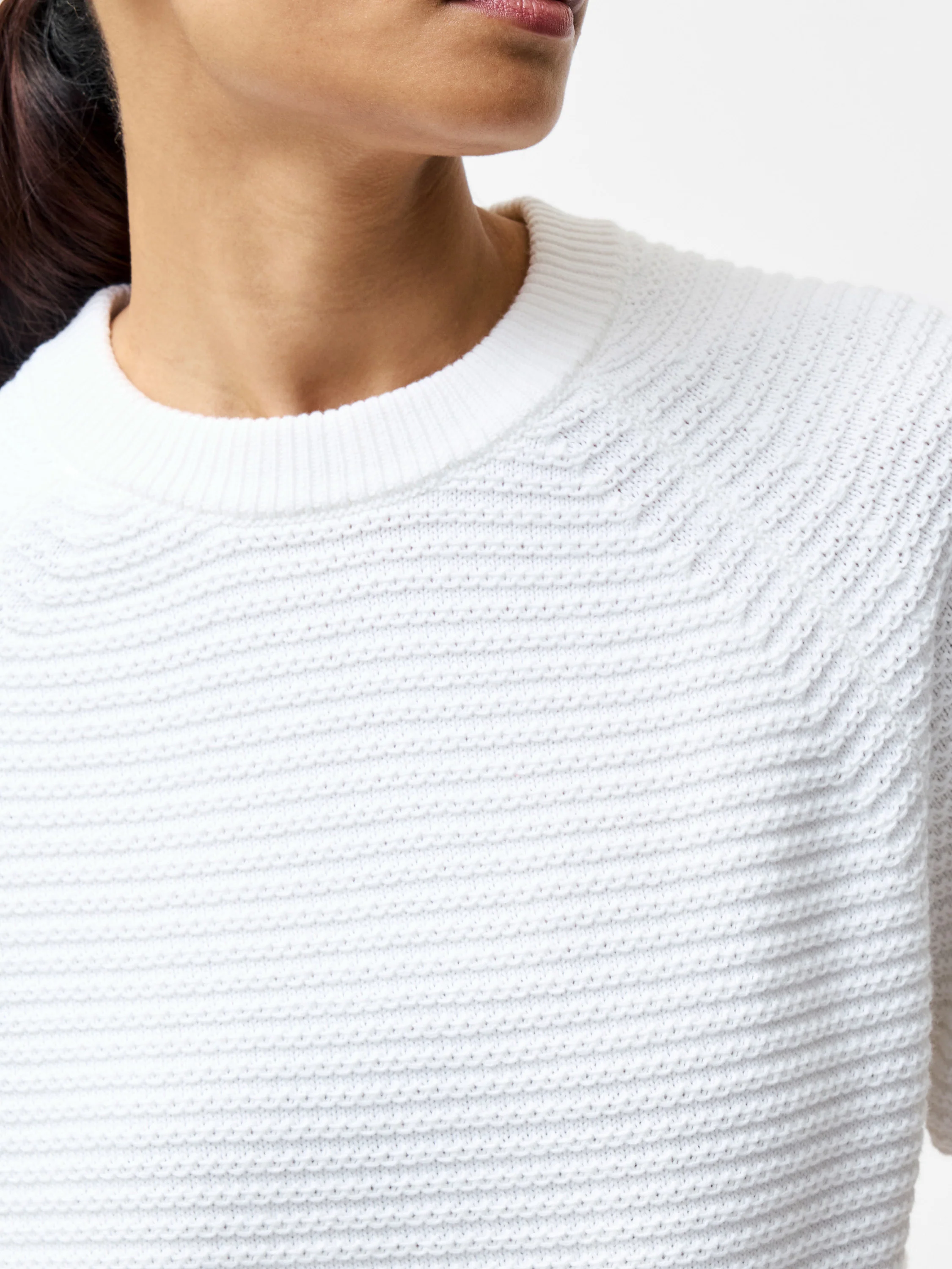 Lily Crew Neck Short Sleeve Jumper - Image 2
