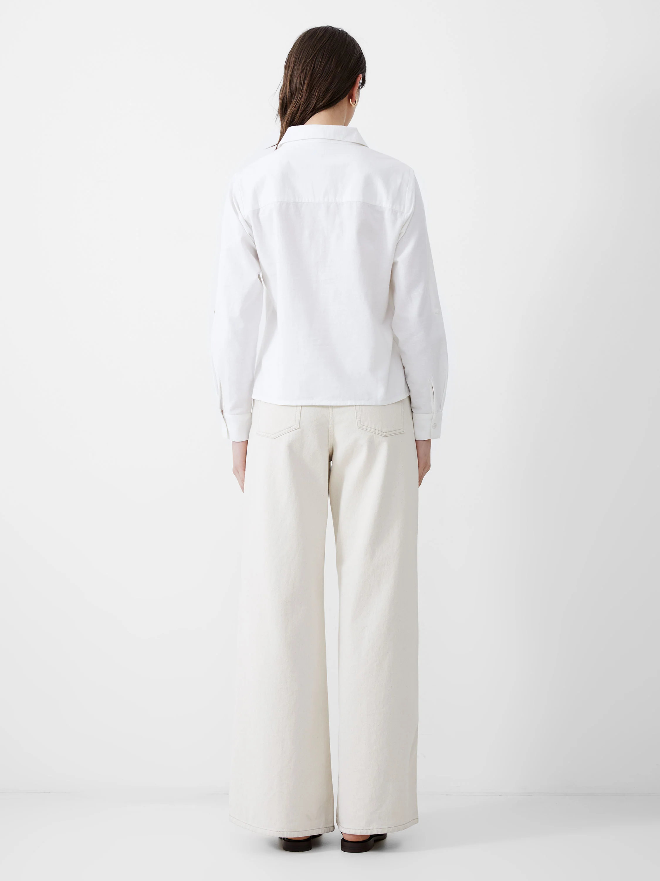 Linen Blend Vee Placket Top - Image 4