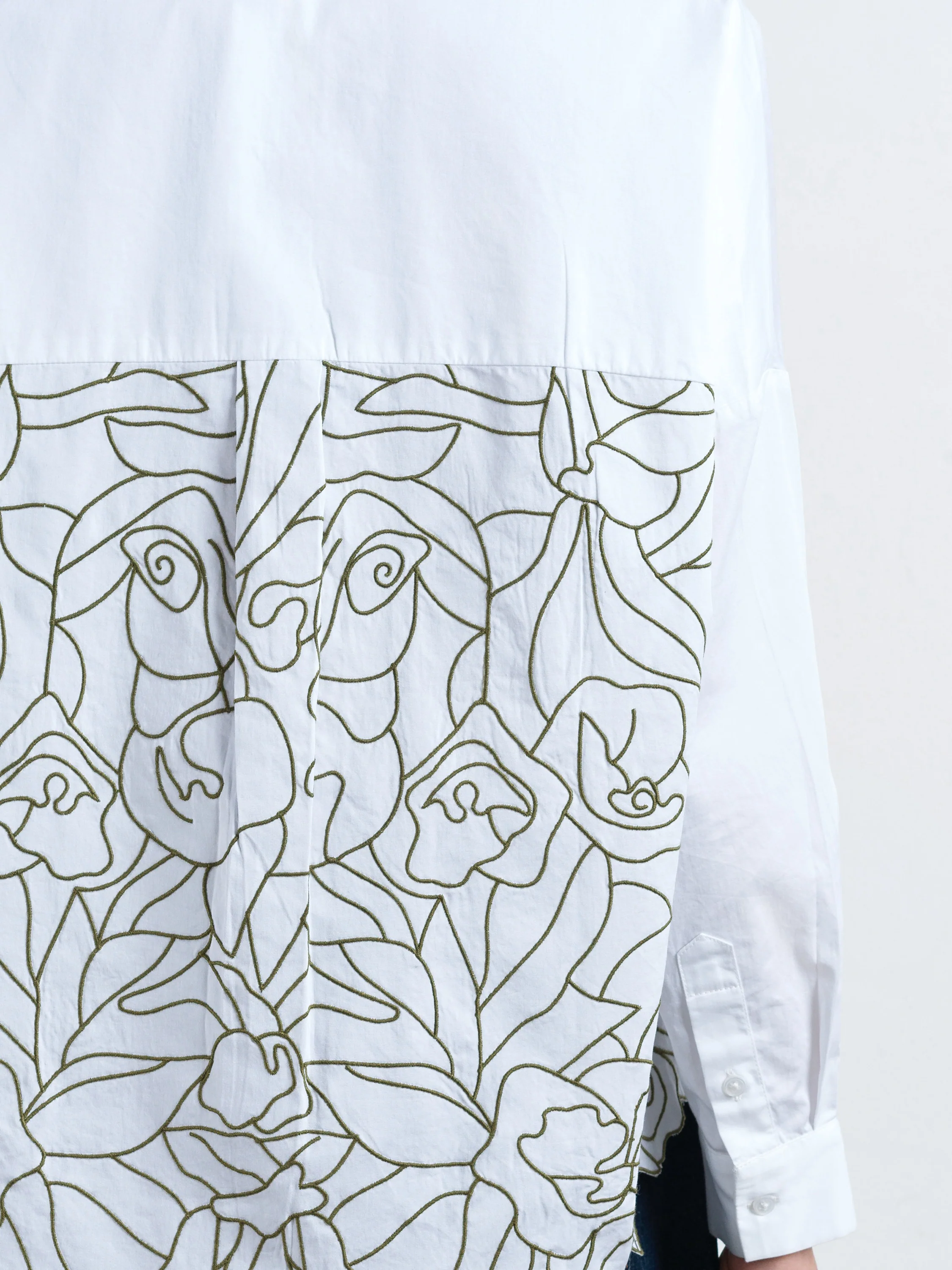 Lotta Alexis Floral Cutwork Back Popover Shirt - Image 4