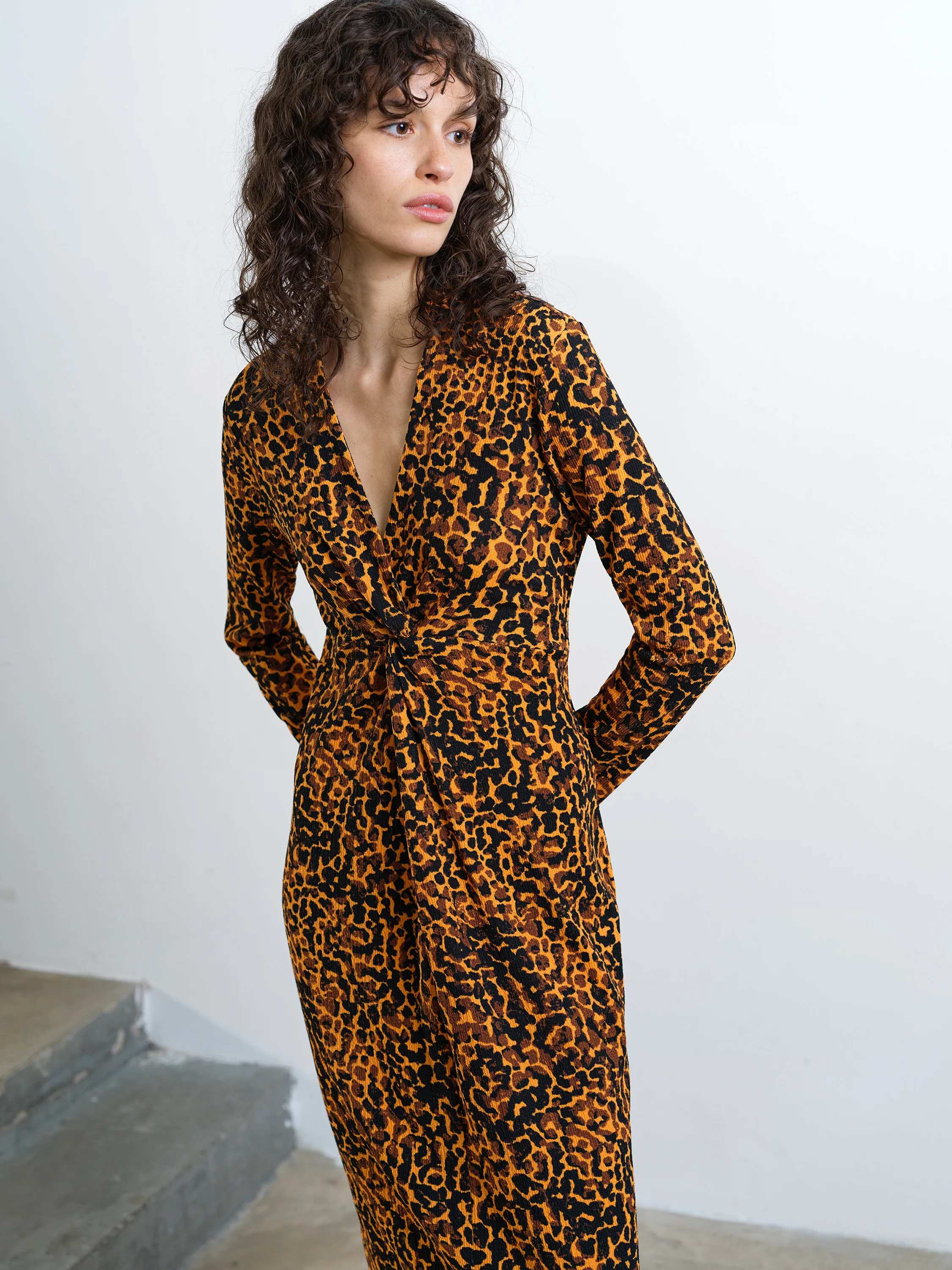 Lottie Zaria Textured Midi Dress - Image 3