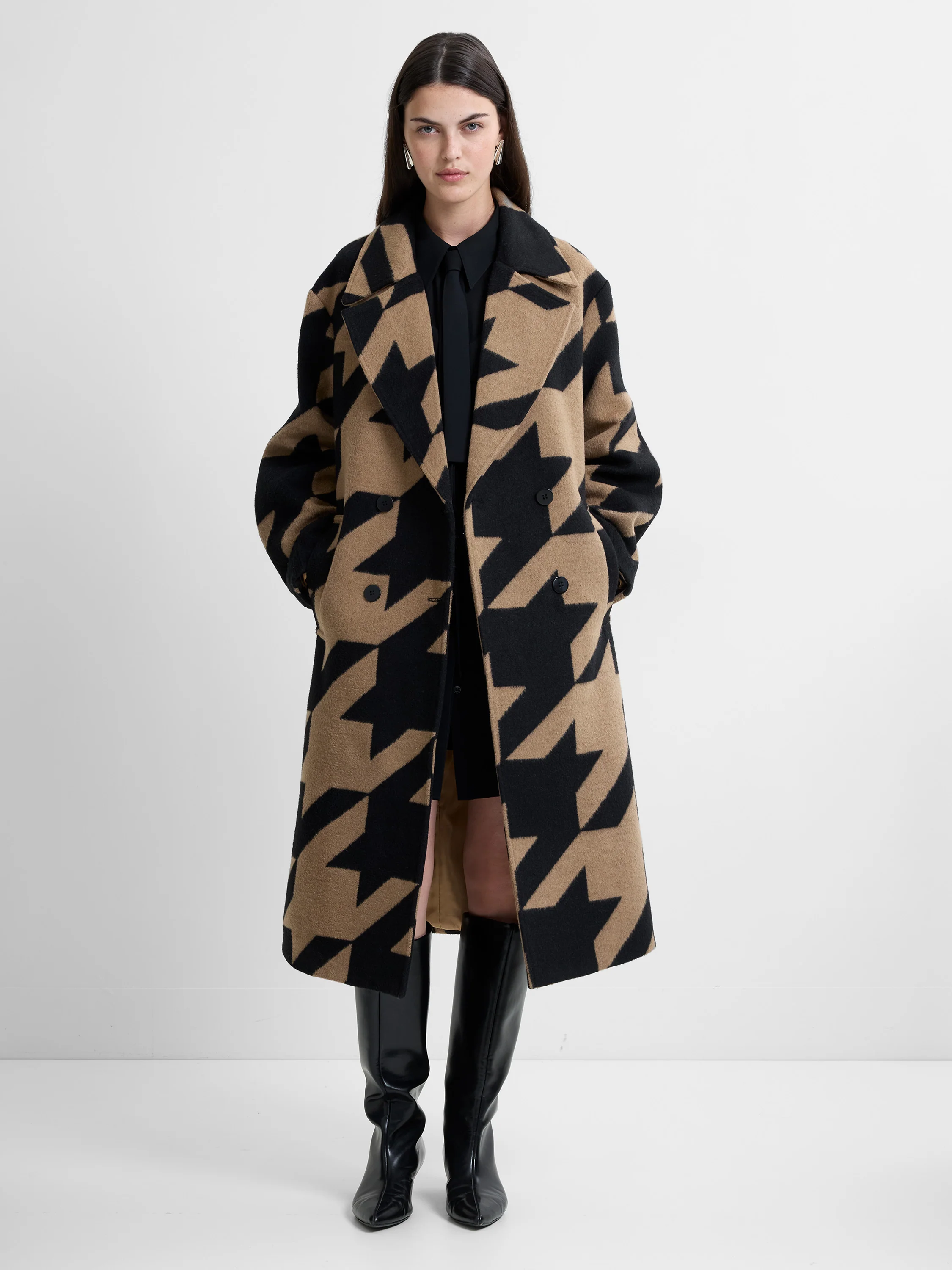Lucilla Houndstooth Coat - Image 3