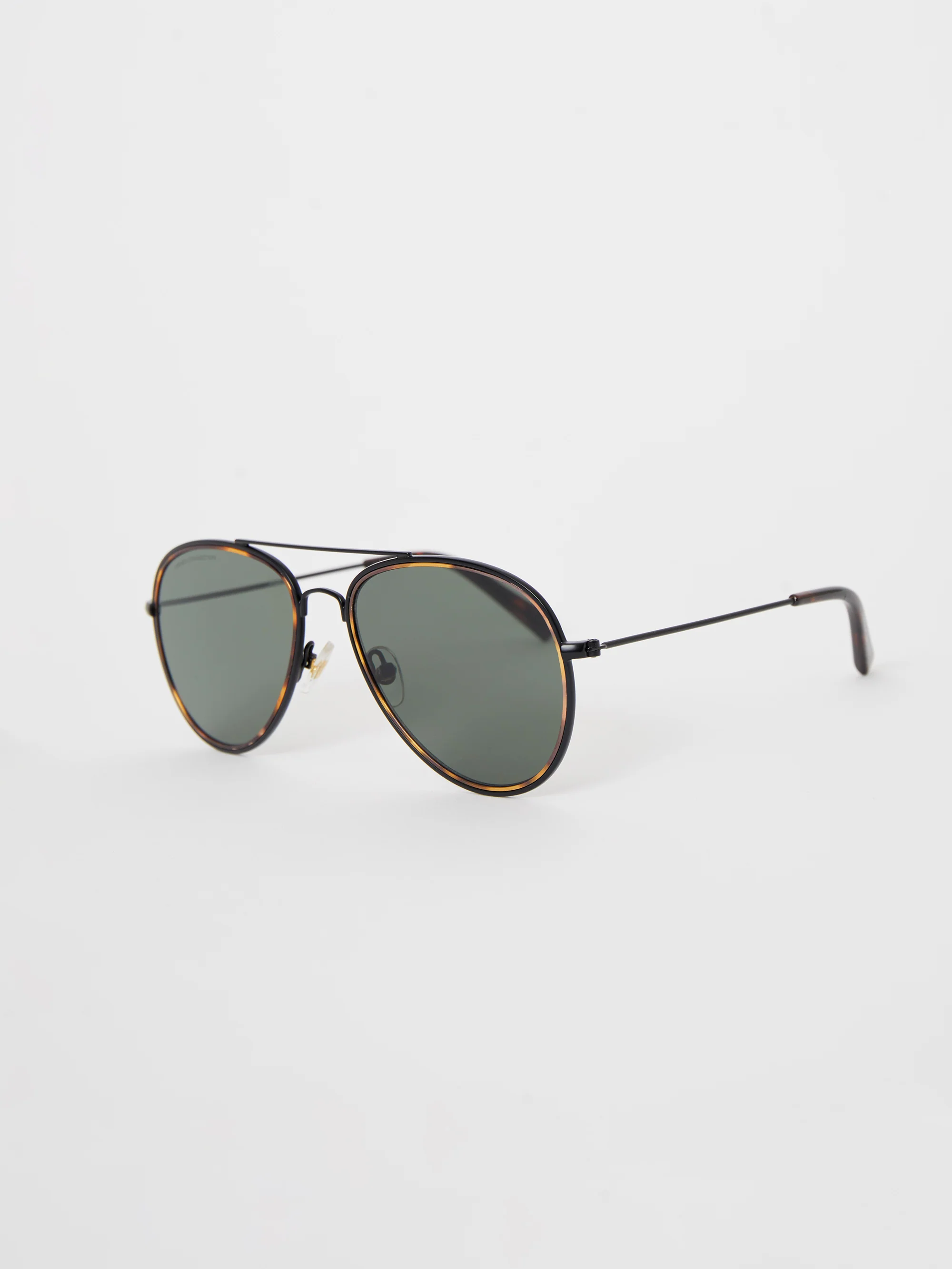 Metal D-Frame Rim Detailed Sunglasses - Image 4