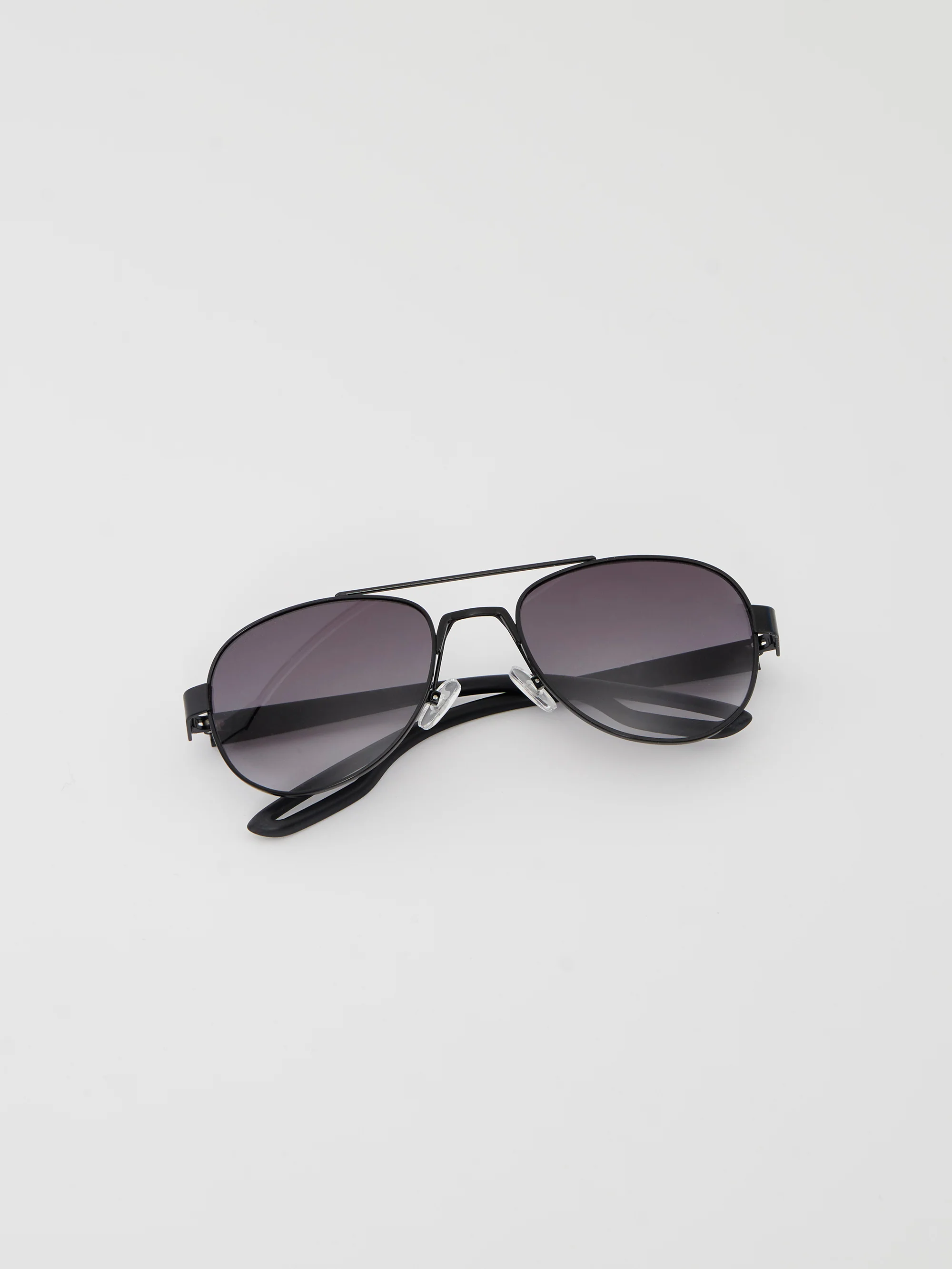 Metal D-Frame Sunglasses - Image 4