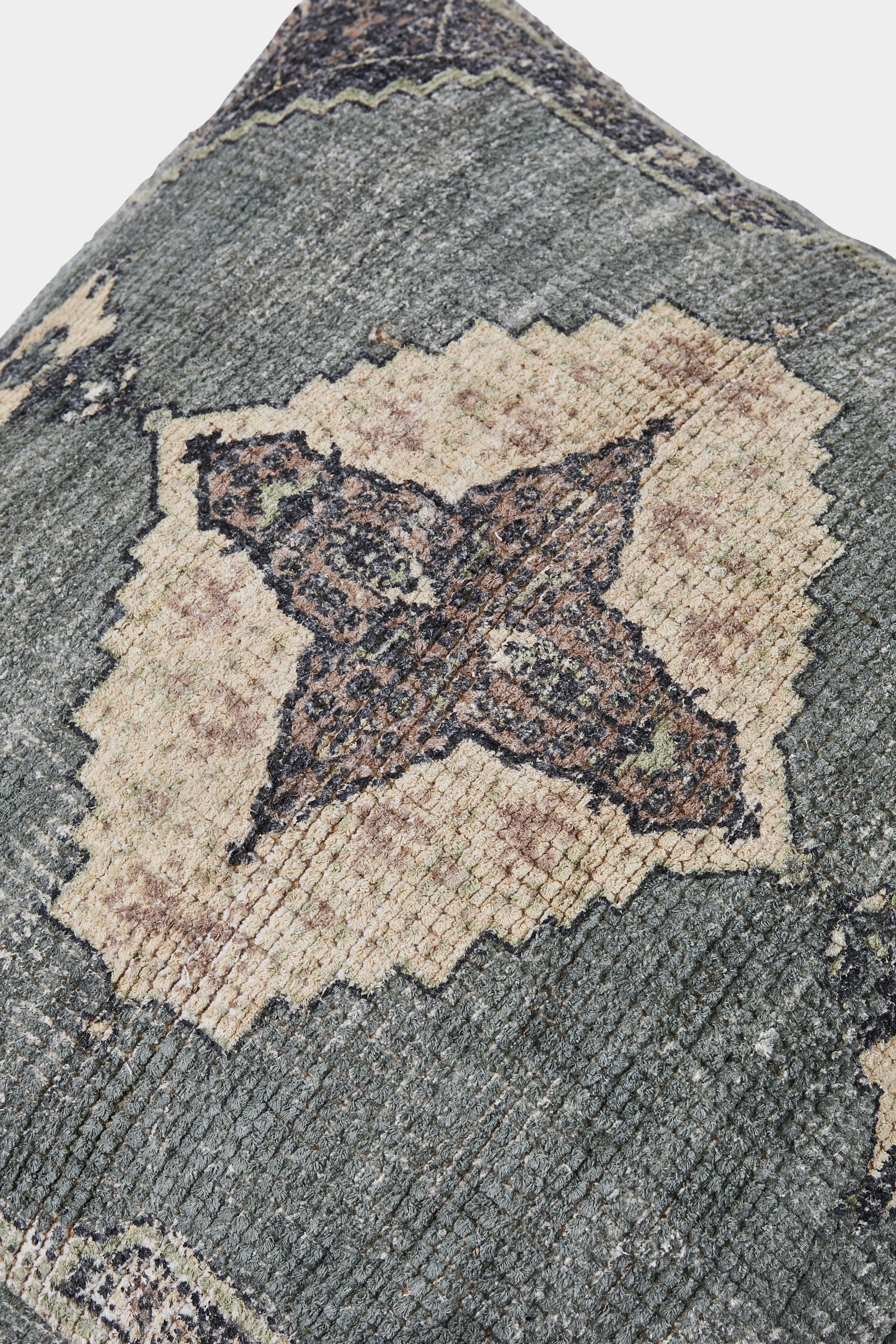 Neptune Pouffe - Image 4