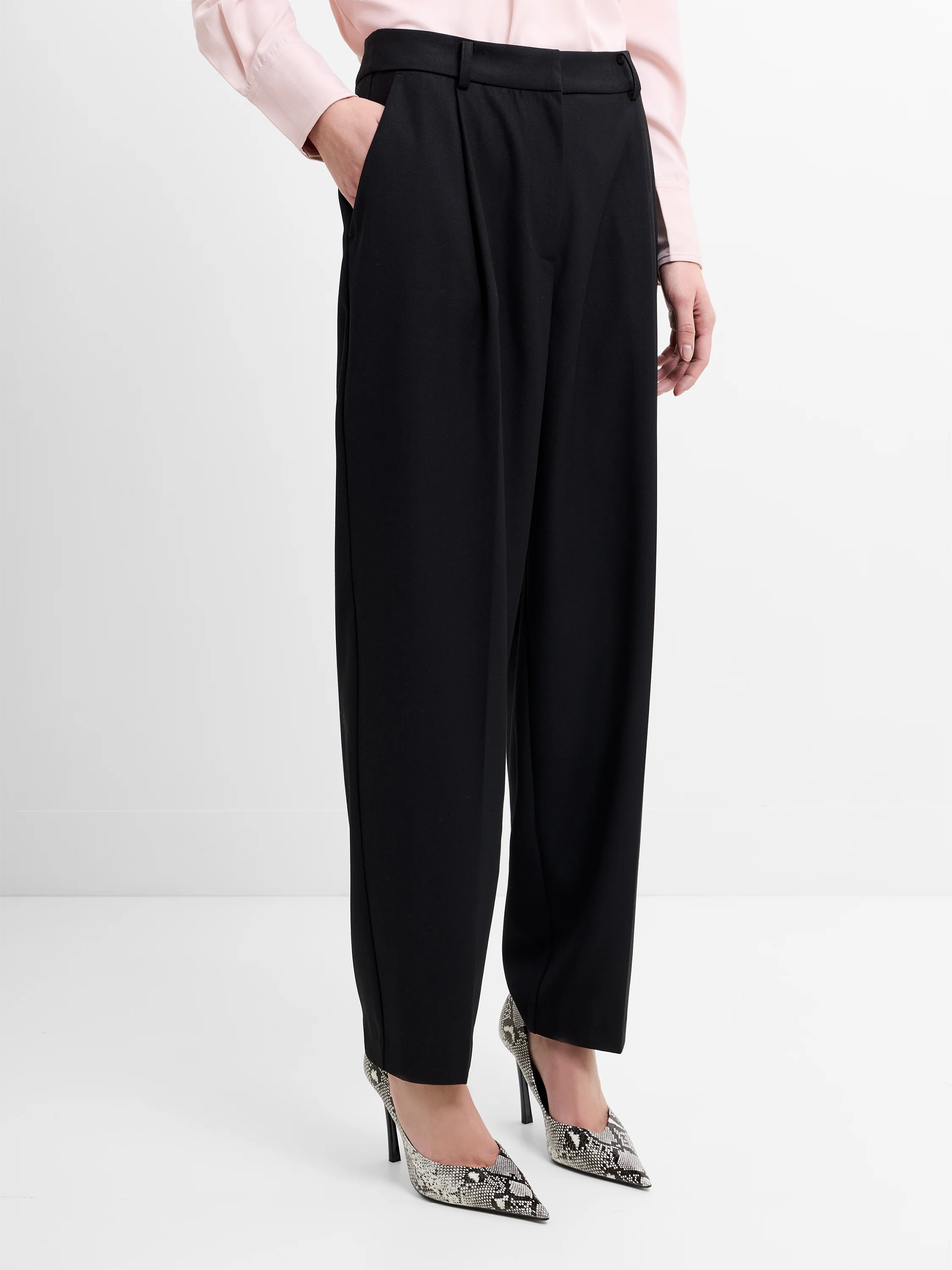 Netta Tailored Barrel Leg Pleated Trousers - Image 4