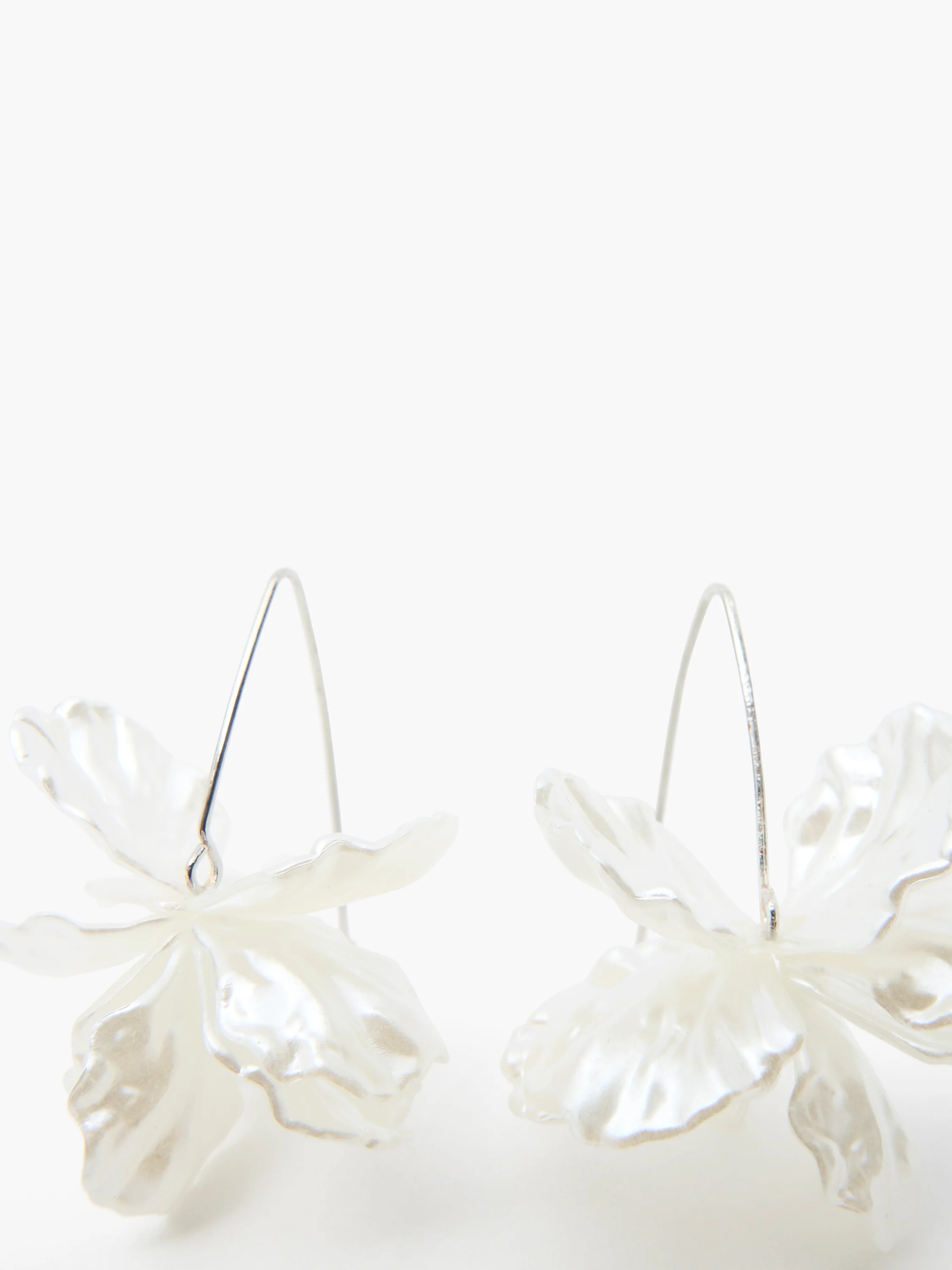 Pearl Petals Threader Earrings - Image 2