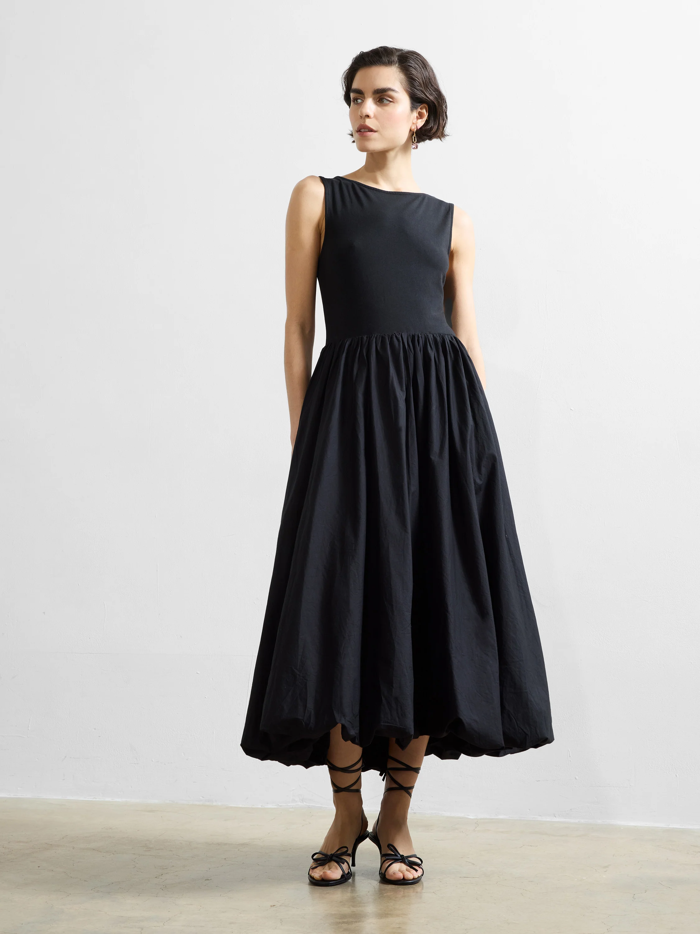 Phoebe Jersey Bubble Hem Midi Dress - Image 3