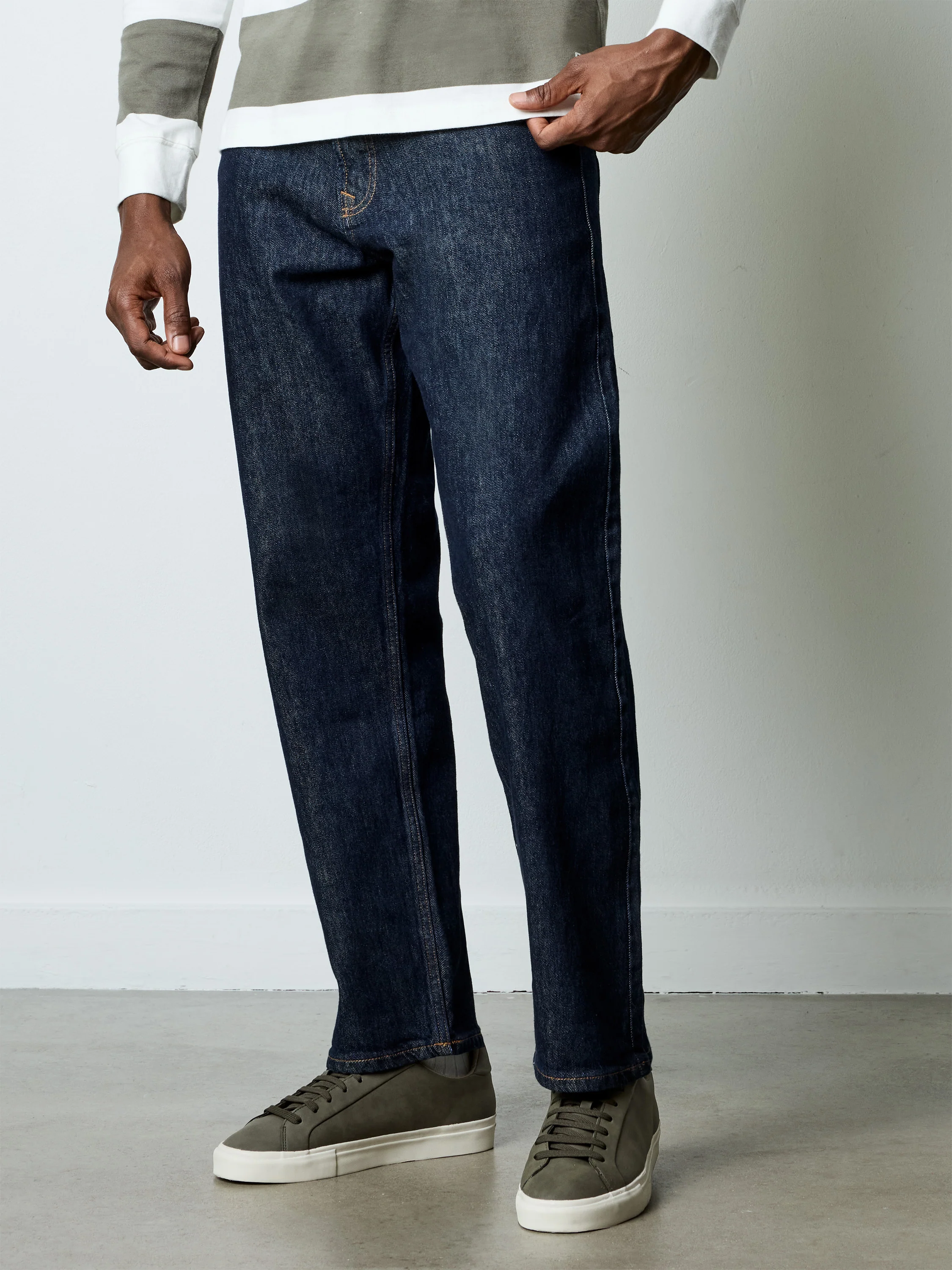 Relaxed Fit Selvedge Jeans - Image 4