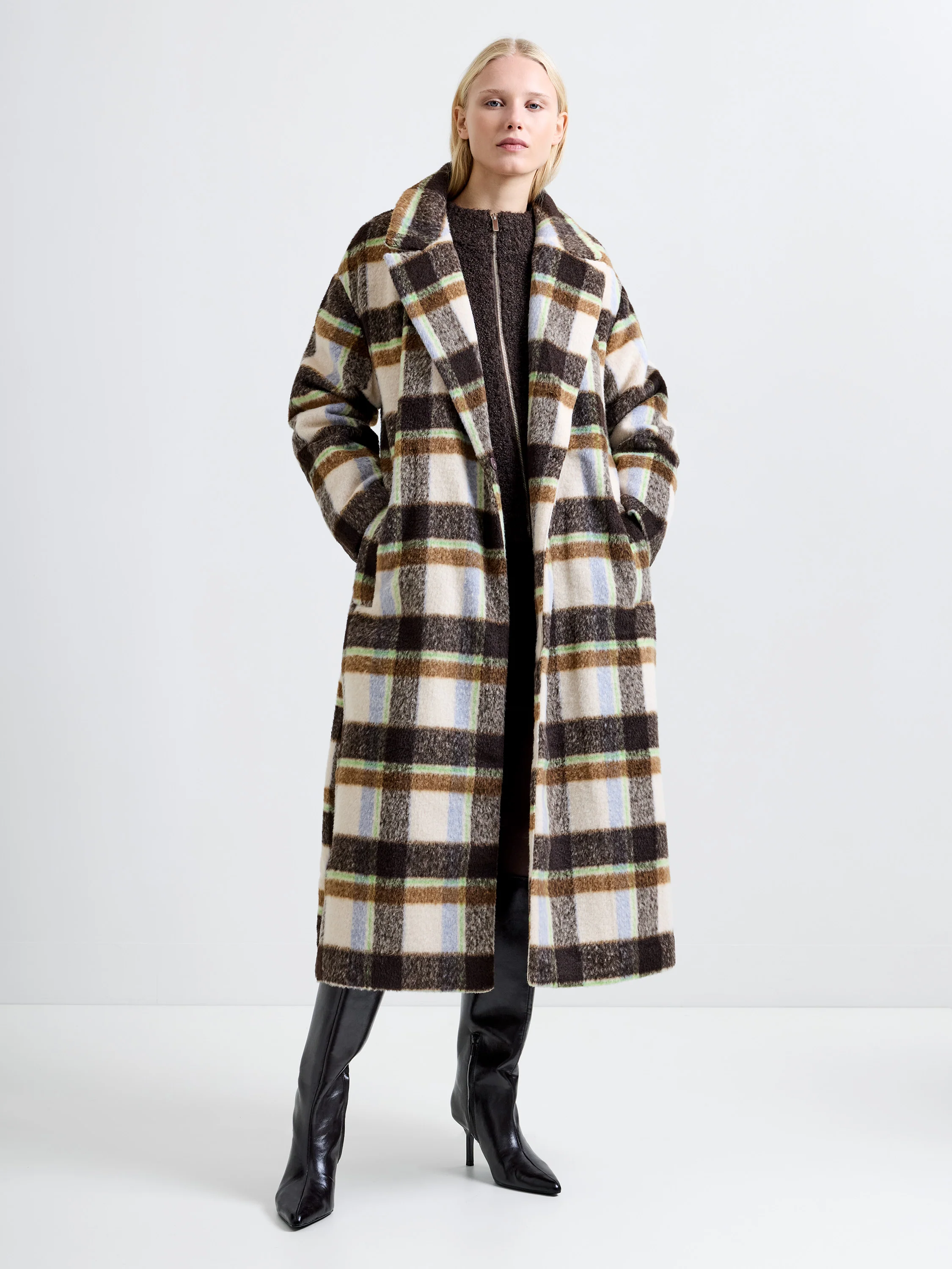 Remi Check Belted Coat - Image 5