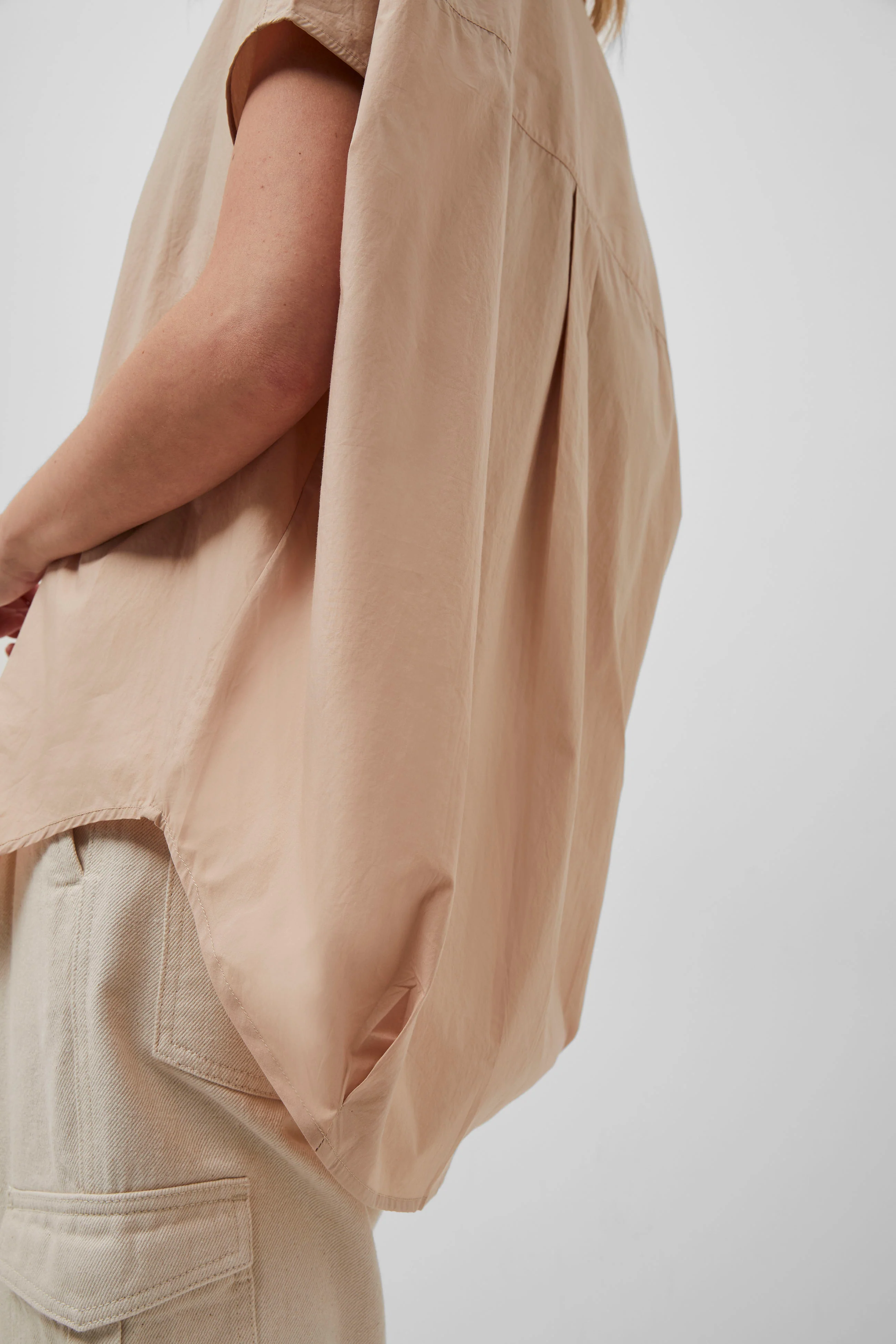 Rhodes Poplin Sleeveless Popover Shirt - Image 5