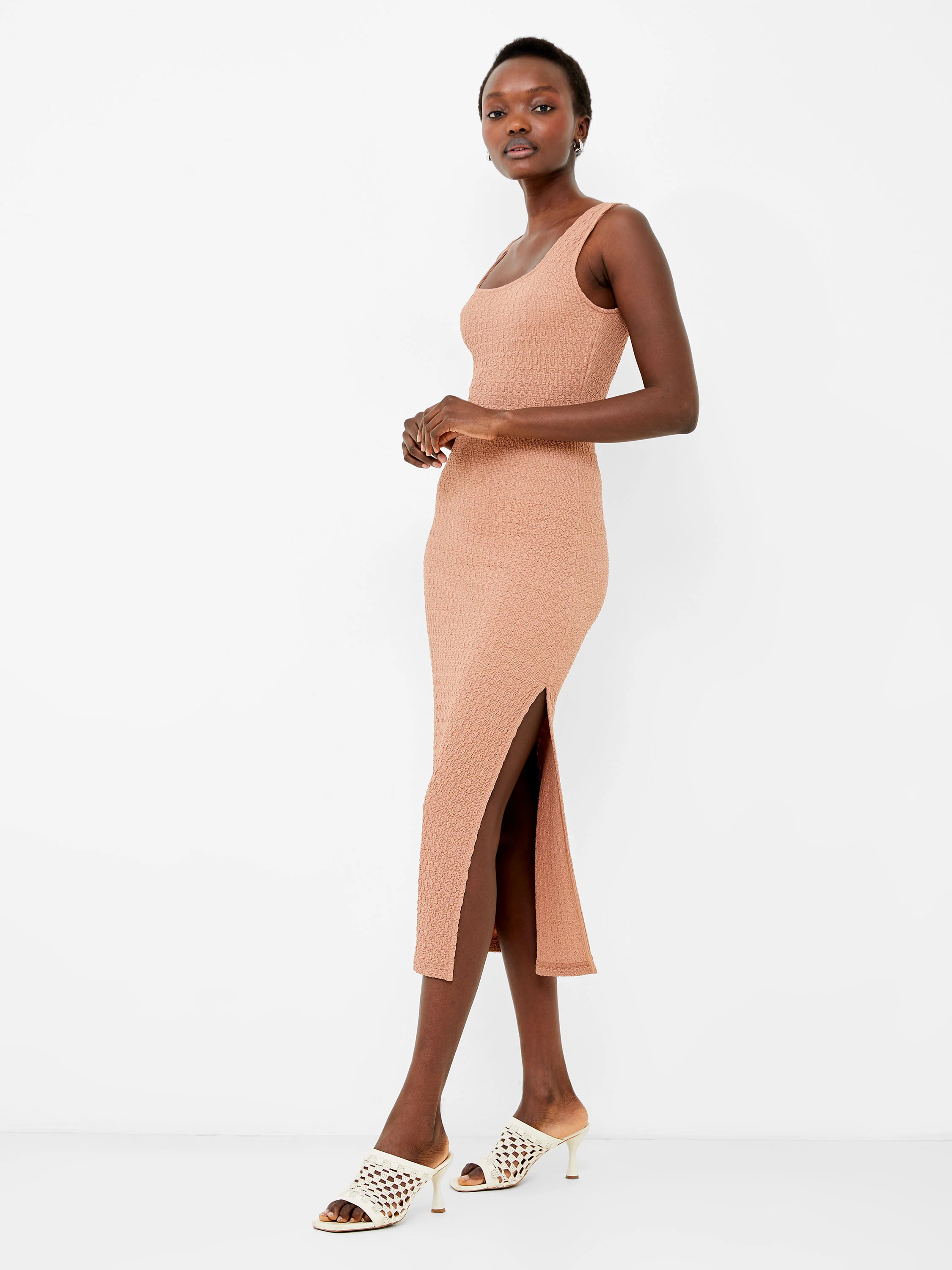 Sadie Textured Maxi Dress - Image 3