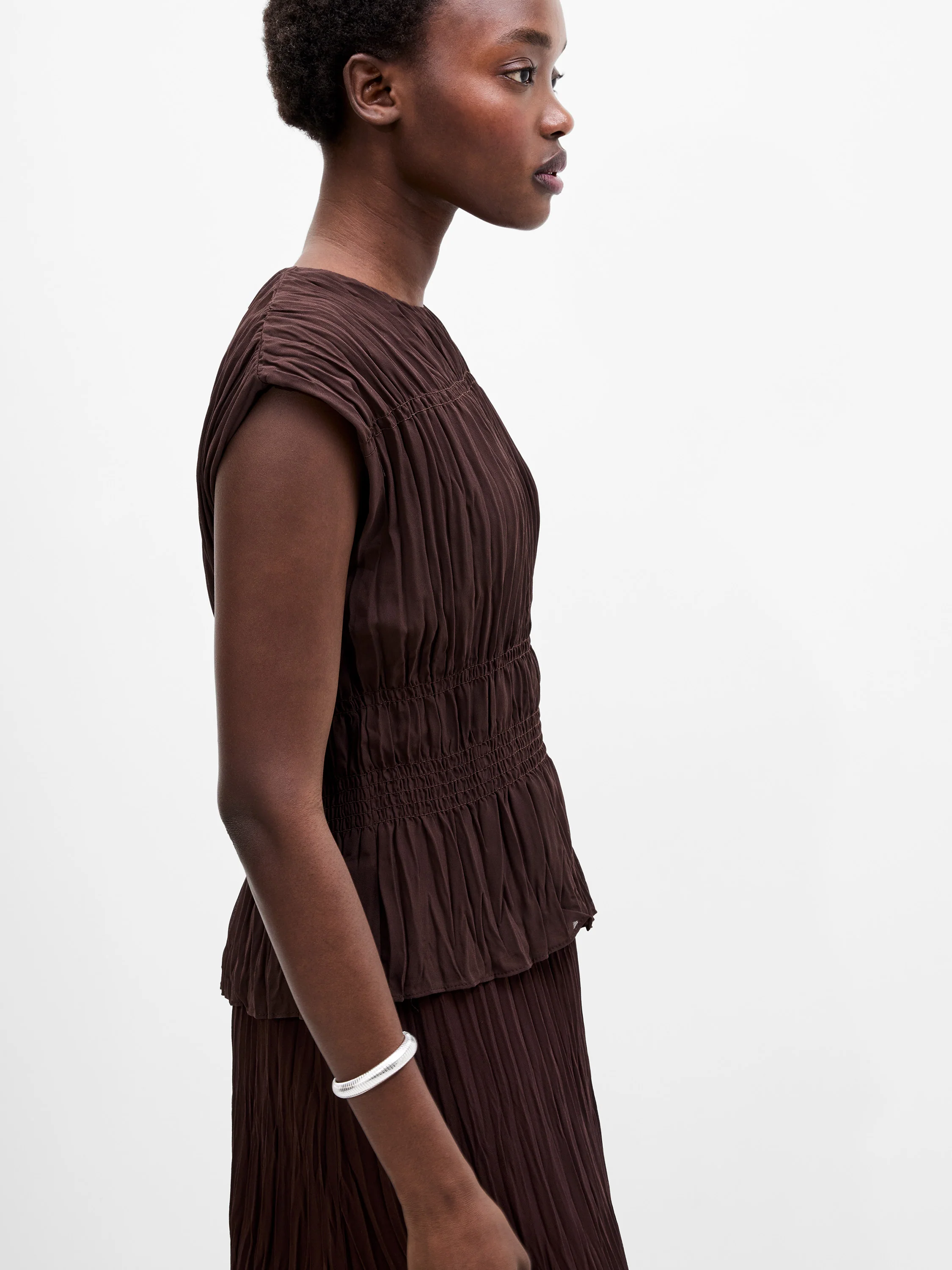 Saylor Pleated Georgette Sleeveless Top - Image 5