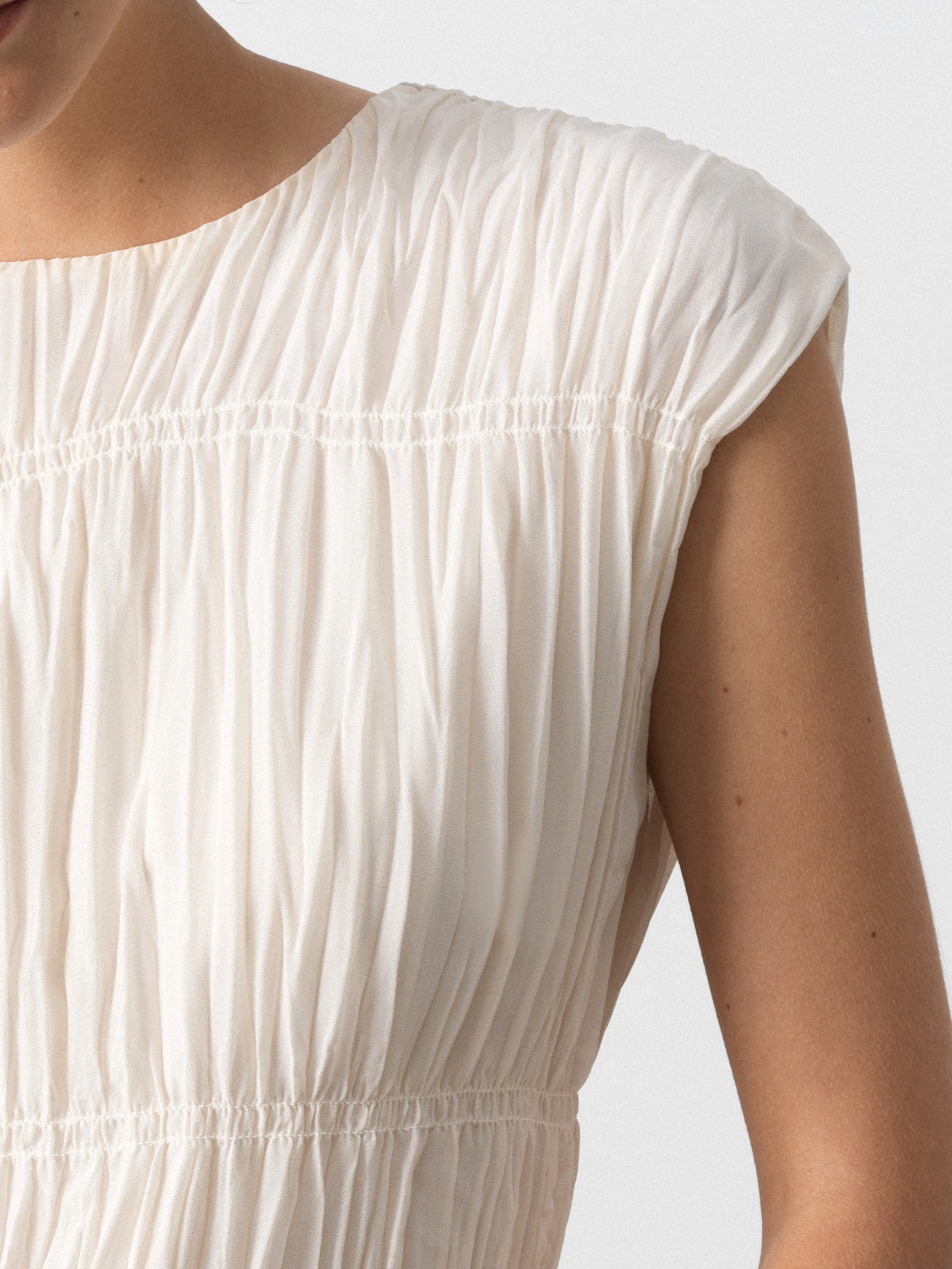 Saylor Pleated Georgette Sleeveless Top - Image 5